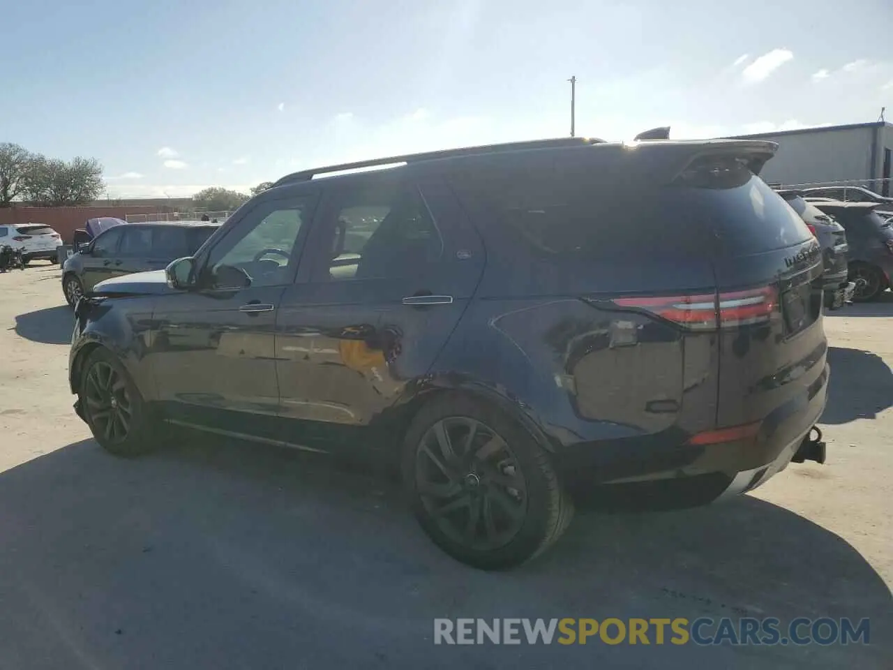 2 fotografías del automóvil dañado SALRT2RV3L2427361 LAND ROVER DISCOVERY 2020