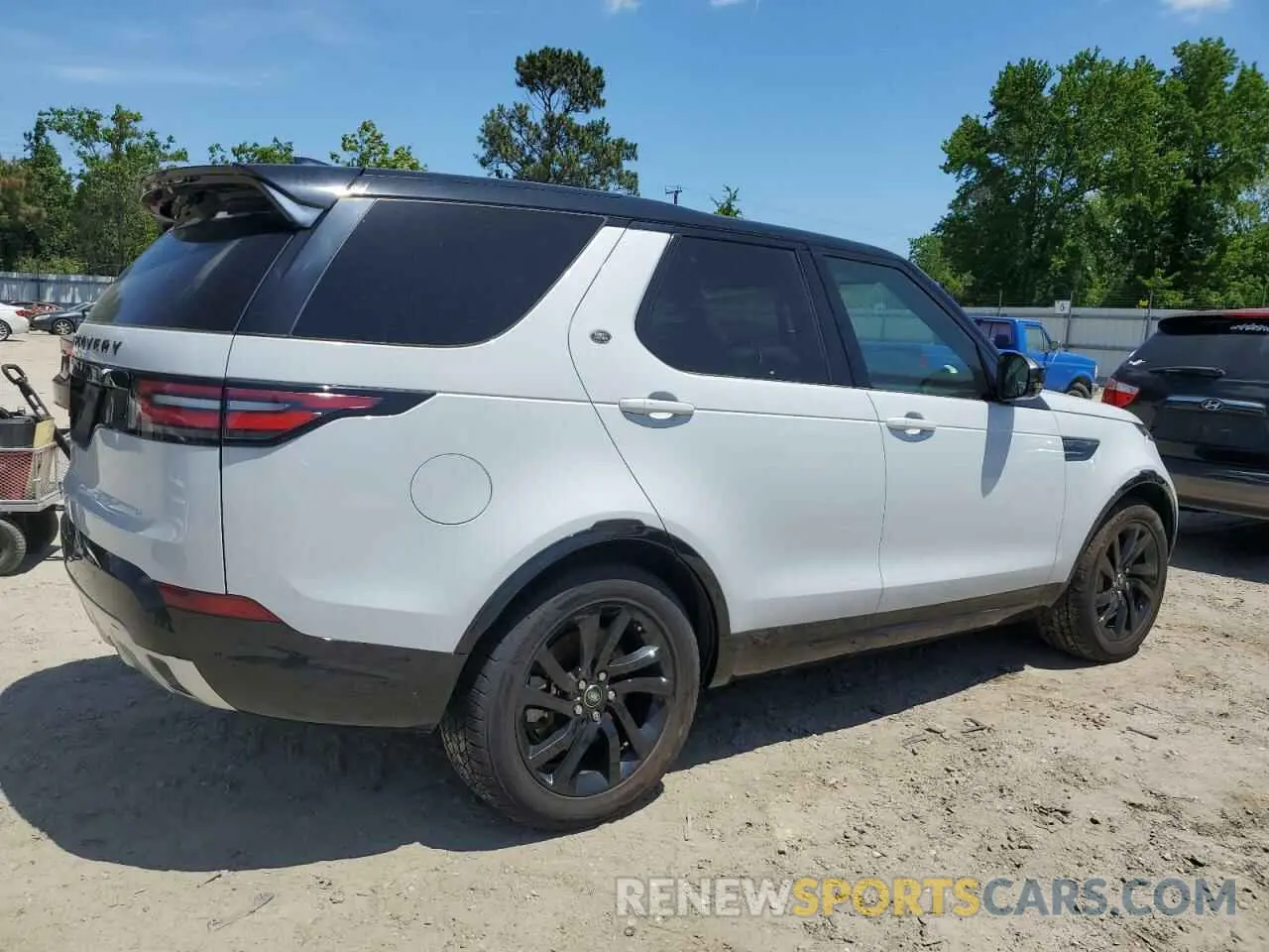 3 fotografías del automóvil dañado SALRU2RV2L2420043 LAND ROVER DISCOVERY 2020