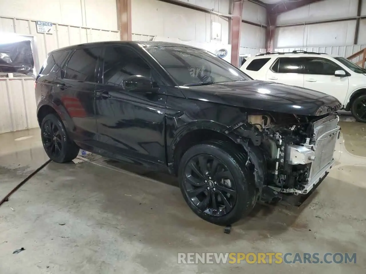 4 fotografías del automóvil dañado SALCT2FX8MH884225 LAND ROVER DISCOVERY 2021