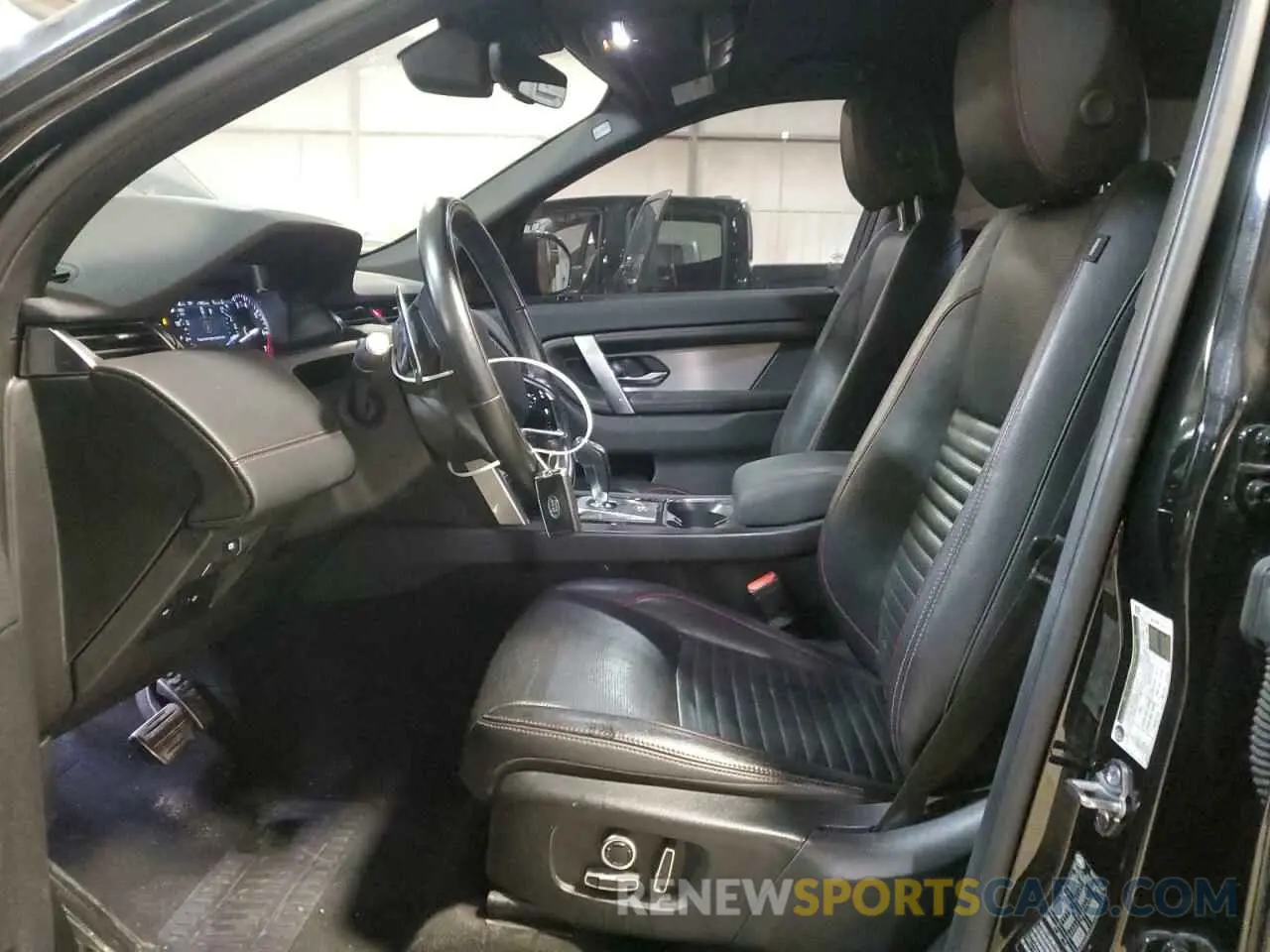 7 fotografías del automóvil dañado SALCT2FX8MH884225 LAND ROVER DISCOVERY 2021