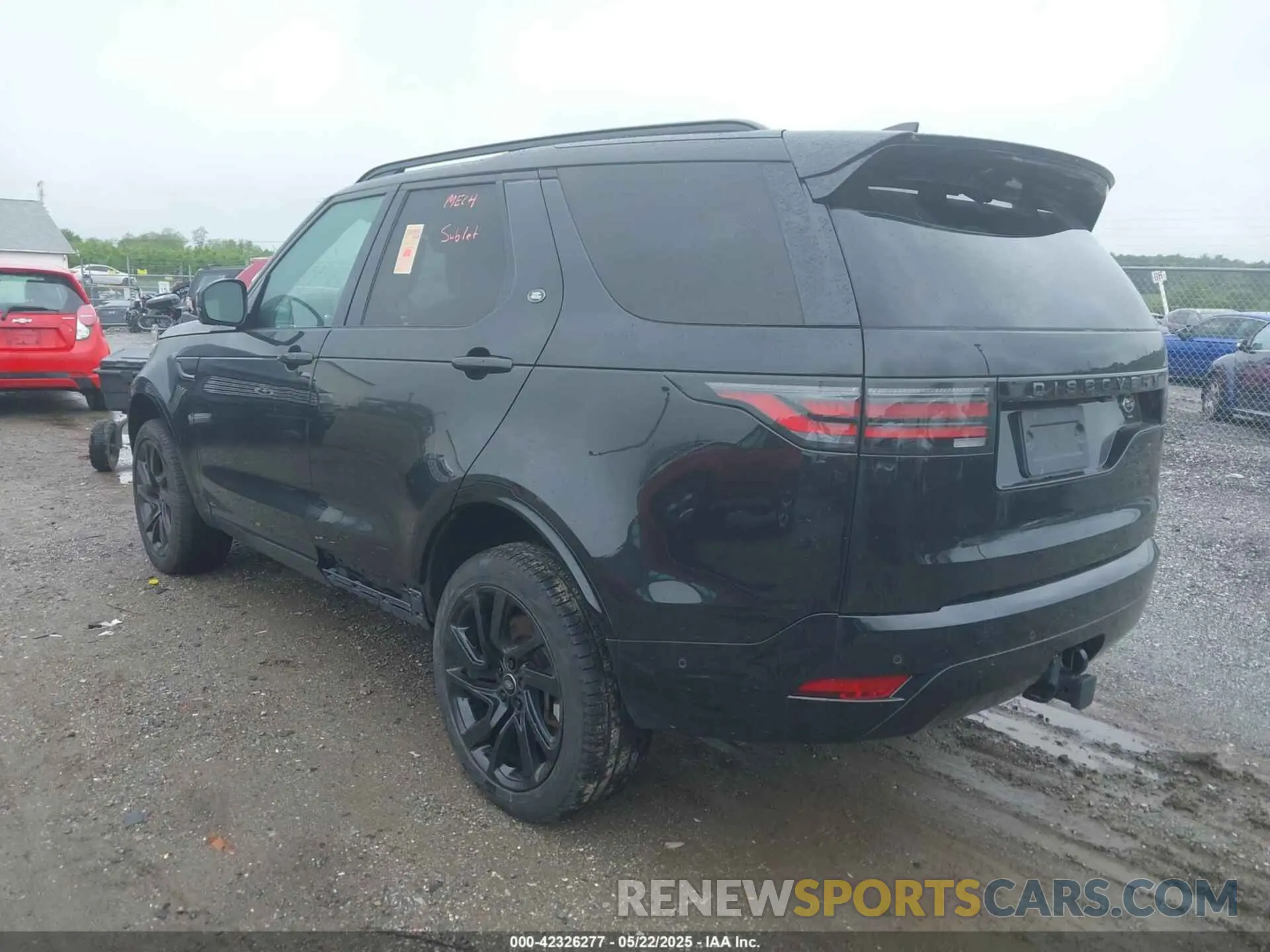 3 fotografías del automóvil dañado SALRM4RU5M2452392 LAND ROVER DISCOVERY 2021