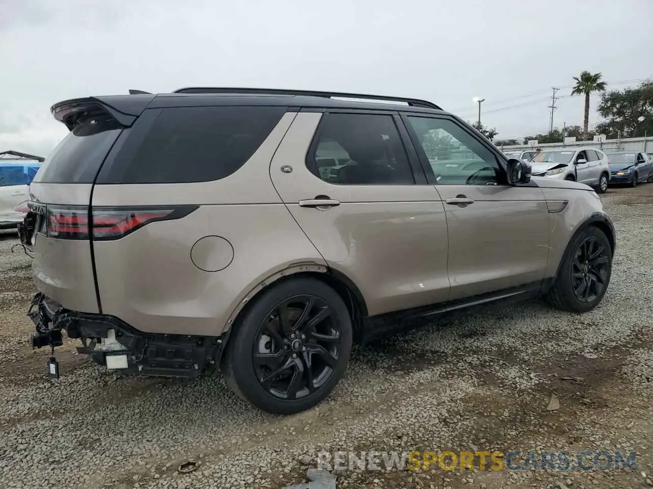 3 fotografías del automóvil dañado SALRT4RU7M2449982 LAND ROVER DISCOVERY 2021