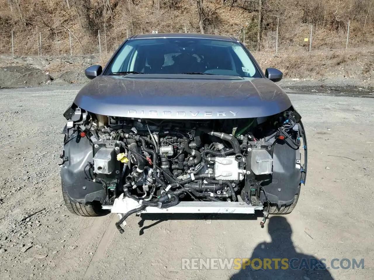 5 fotografías del automóvil dañado SALCJ2FX9NH910869 LAND ROVER DISCOVERY 2022