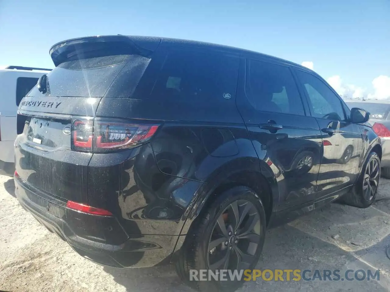 3 fotografías del automóvil dañado SALCT2FX4NH909767 LAND ROVER DISCOVERY 2022