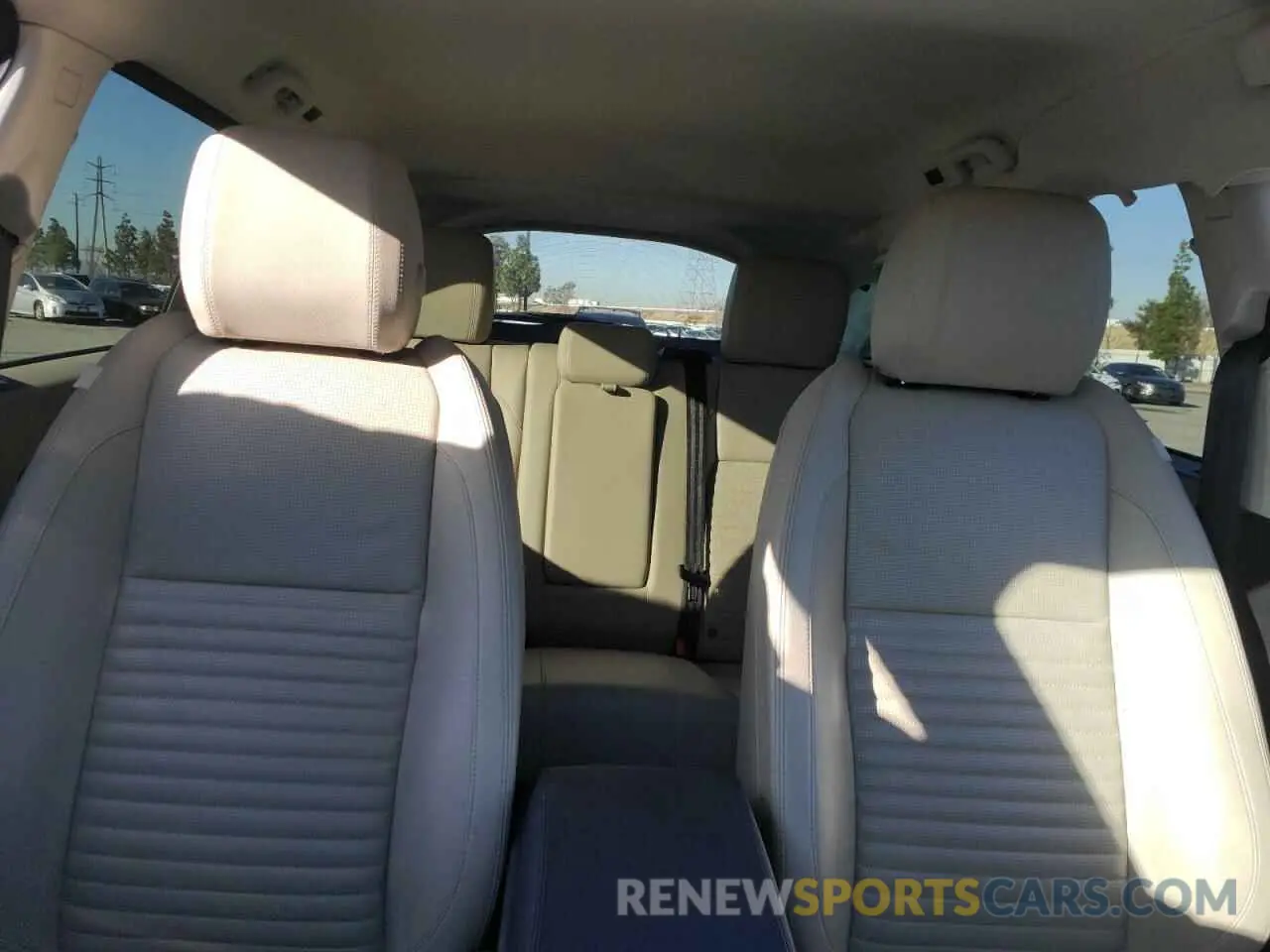 10 fotografías del automóvil dañado SALCJ2FX3PH324123 LAND ROVER DISCOVERY 2023