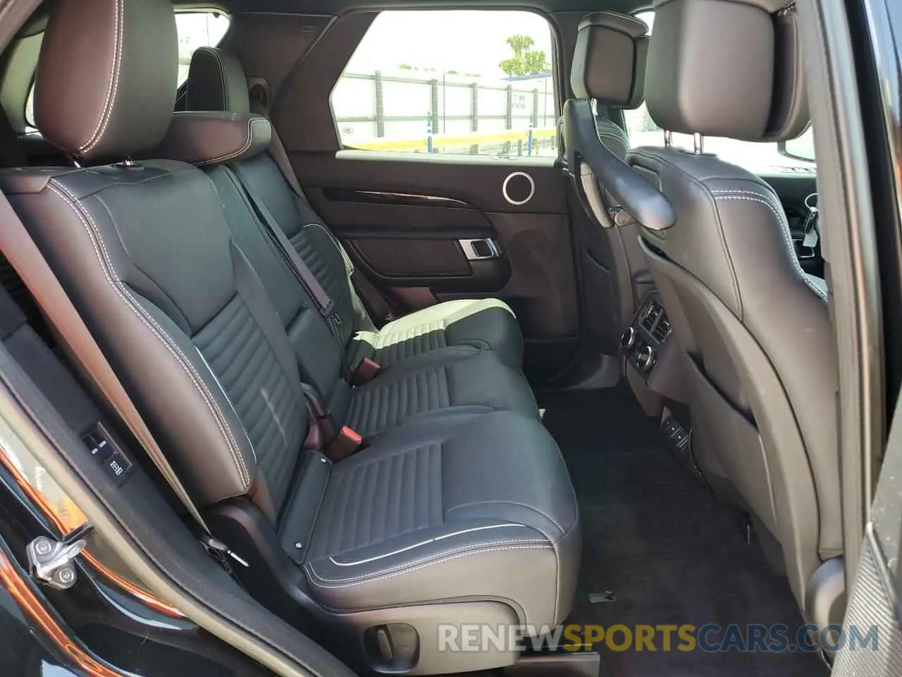 11 fotografías del automóvil dañado SALRJ2EX9P2485767 LAND ROVER DISCOVERY 2023