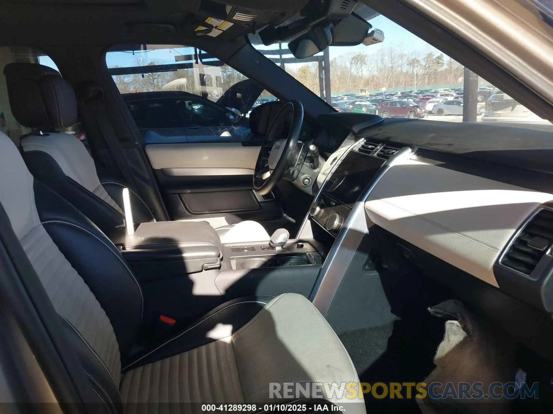 5 fotografías del automóvil dañado SALRM4EU4P2473325 LAND ROVER DISCOVERY 2023
