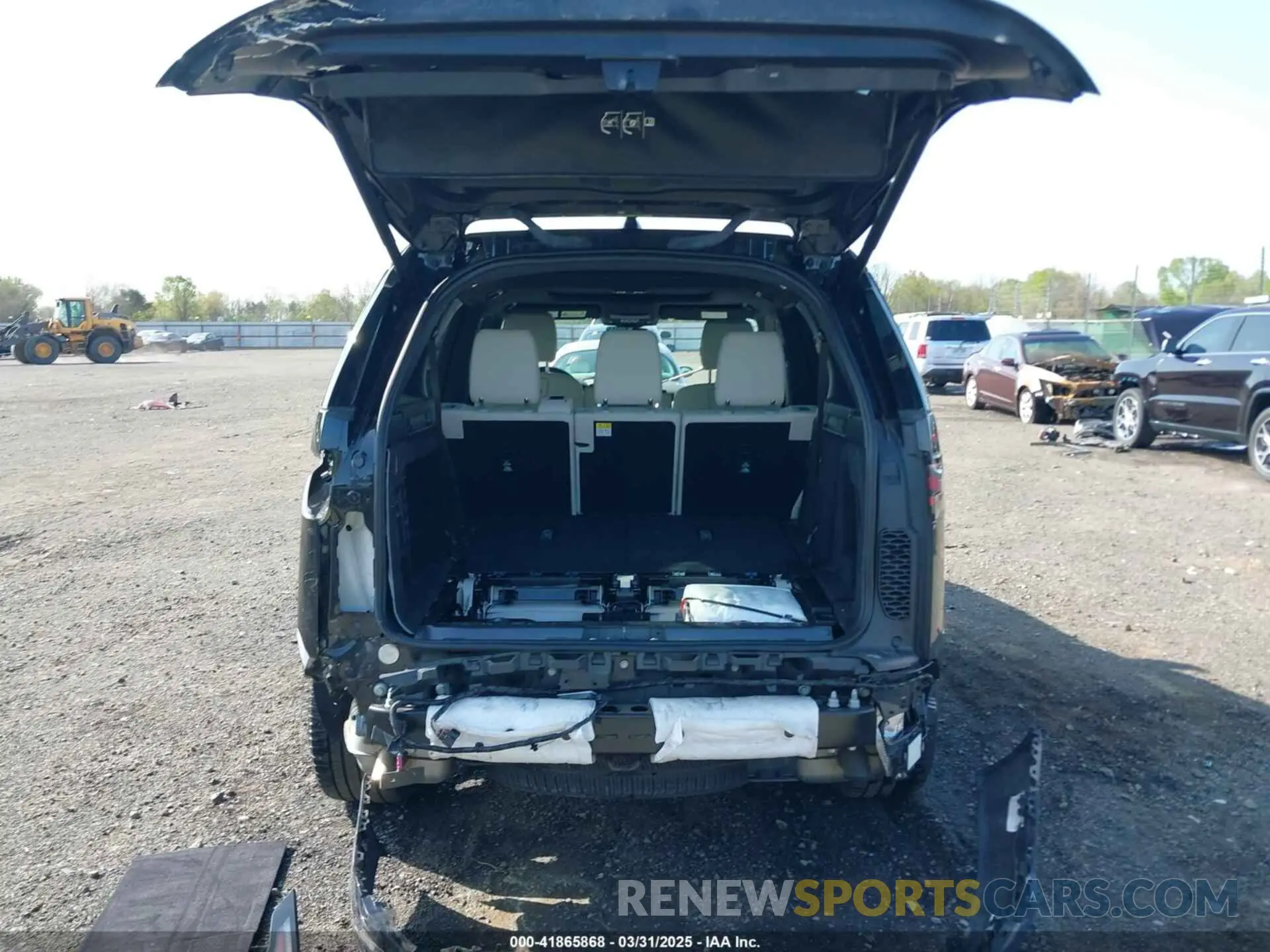 17 fotografías del automóvil dañado SALRT4EU4P2482030 LAND ROVER DISCOVERY 2023