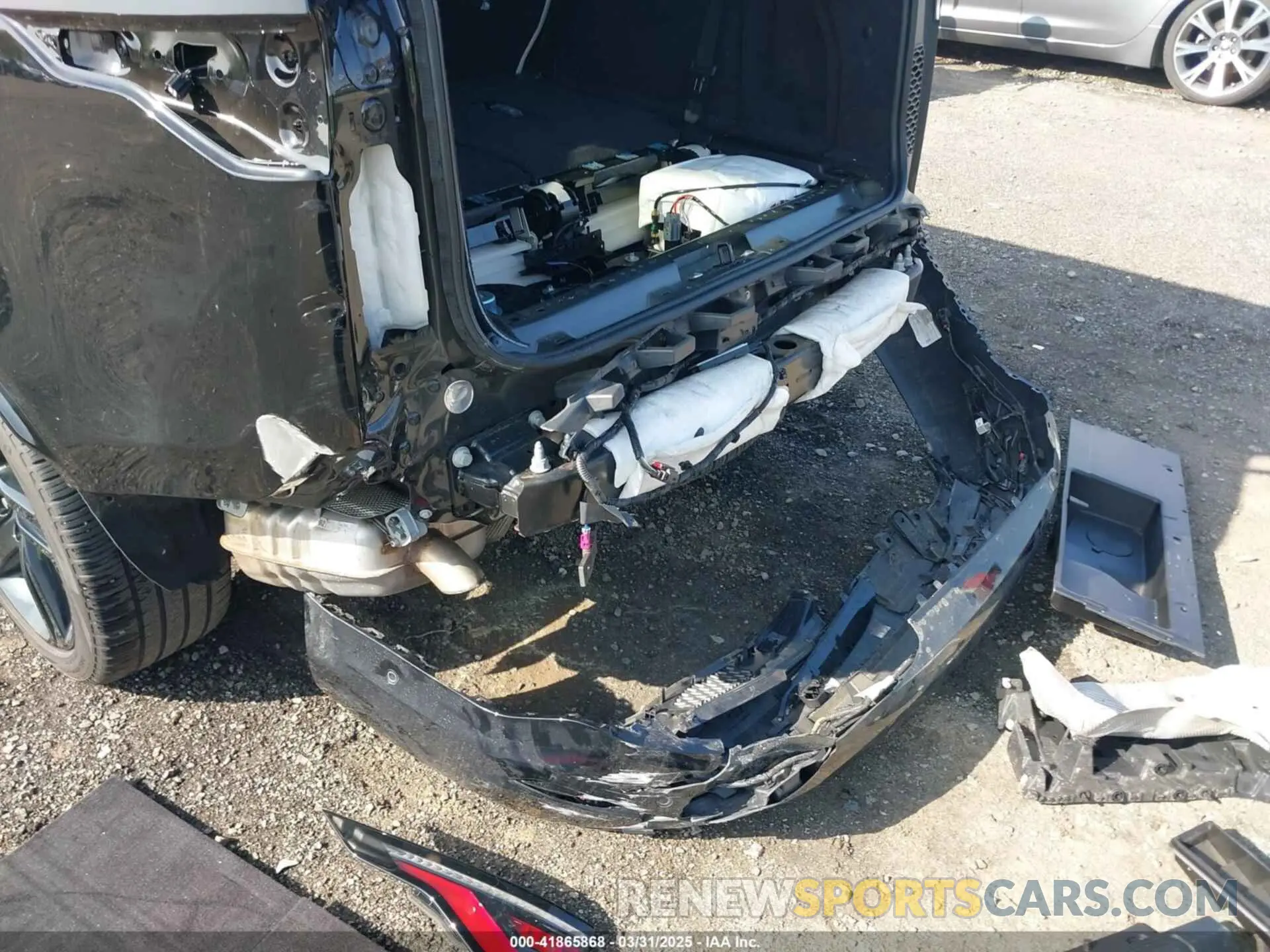 6 fotografías del automóvil dañado SALRT4EU4P2482030 LAND ROVER DISCOVERY 2023