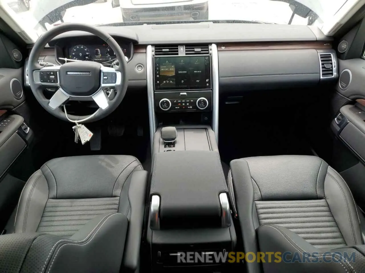 8 fotografías del automóvil dañado SALRJ2EXXR2499423 LAND ROVER DISCOVERY 2024