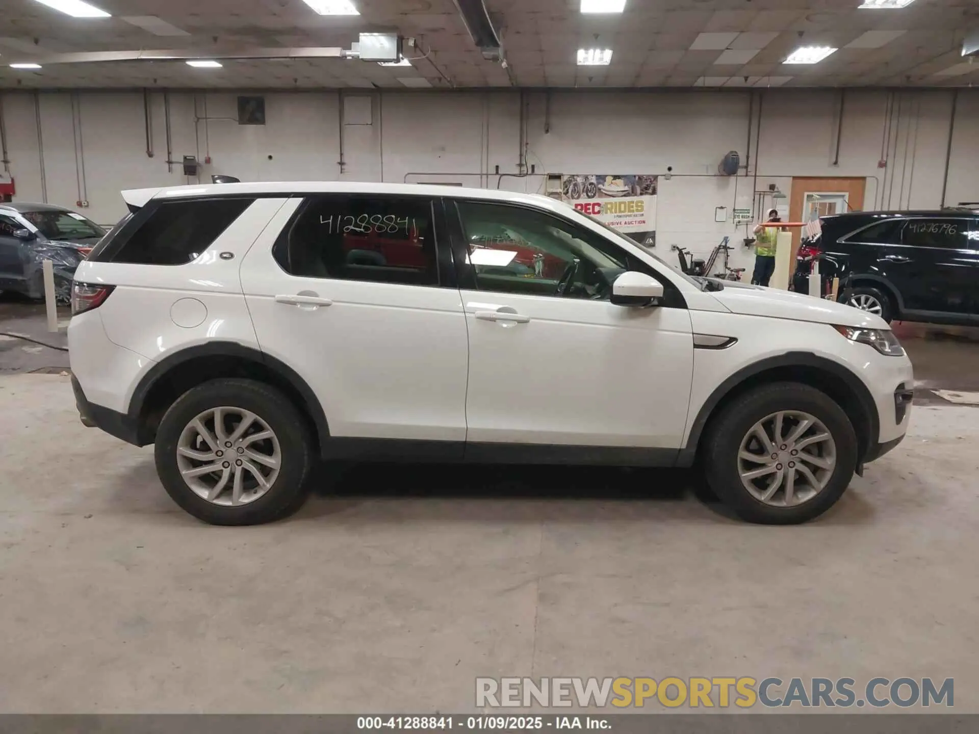 12 fotografías del automóvil dañado SALCR2FX0KH786141 LAND ROVER DISCOVERY SPORT 2019