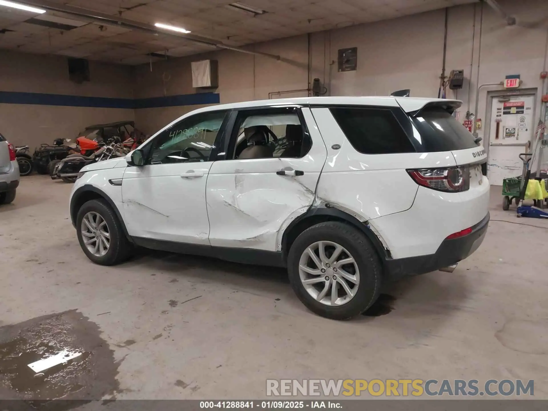13 fotografías del automóvil dañado SALCR2FX0KH786141 LAND ROVER DISCOVERY SPORT 2019