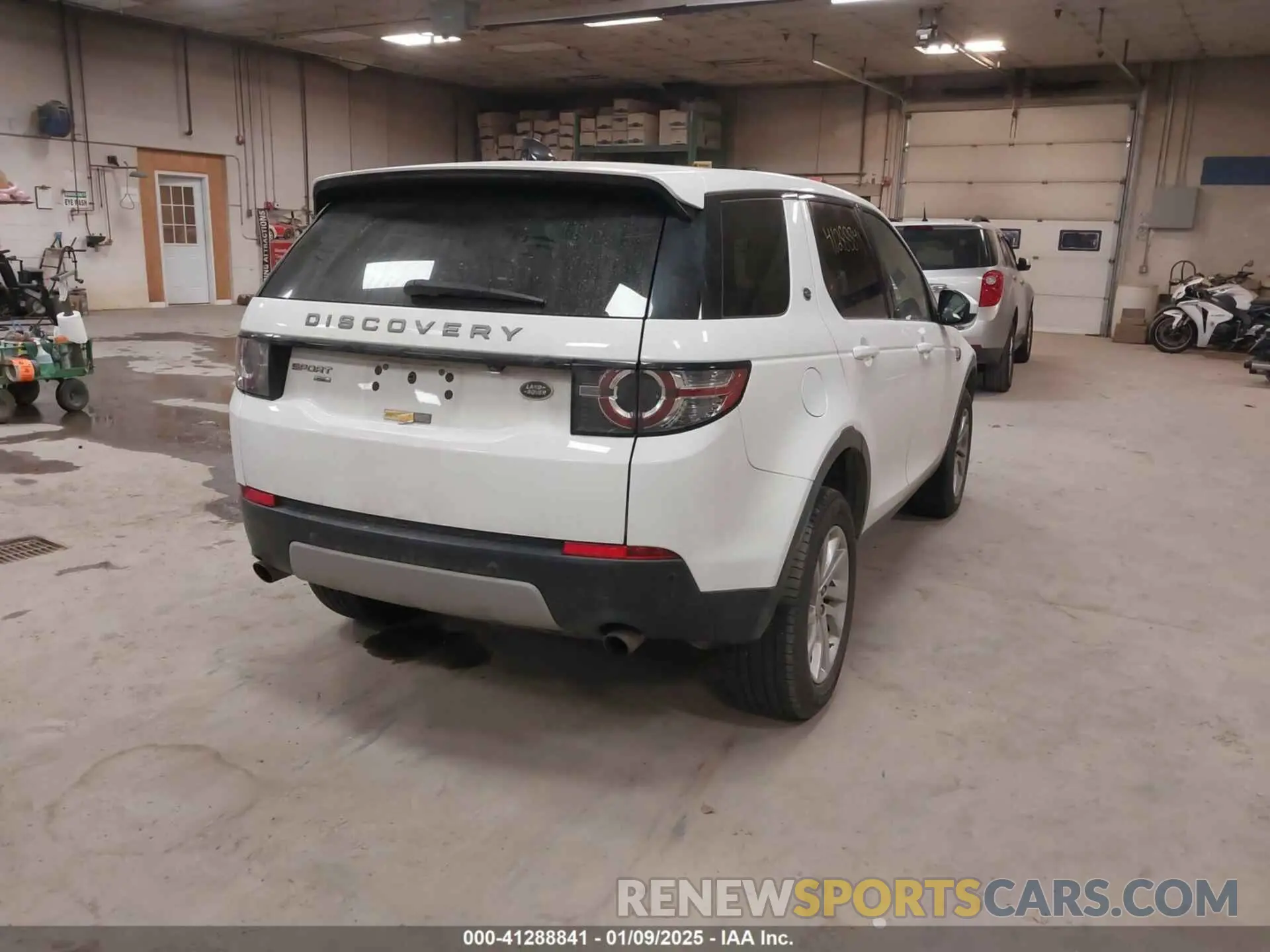 4 fotografías del automóvil dañado SALCR2FX0KH786141 LAND ROVER DISCOVERY SPORT 2019