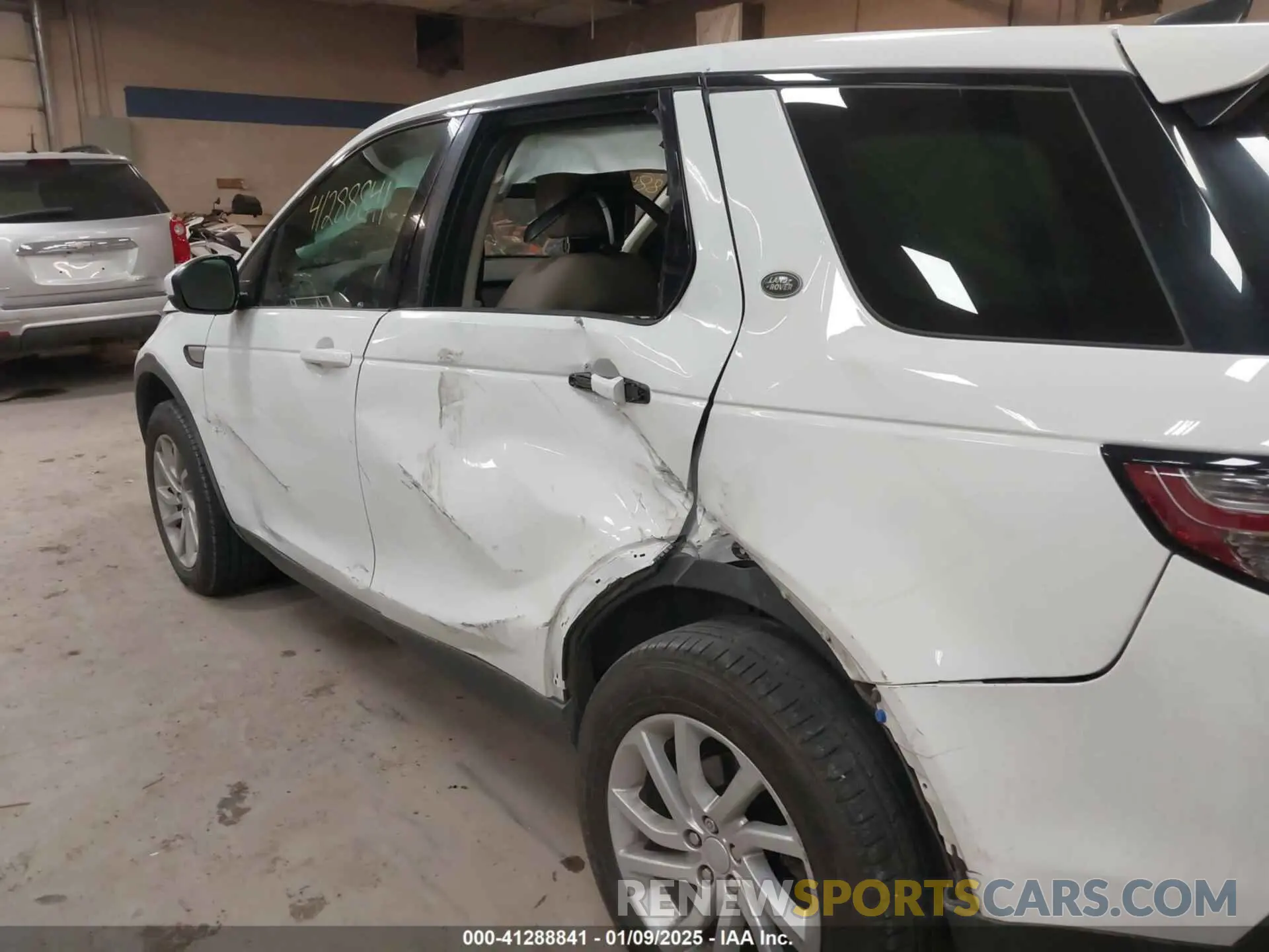 6 fotografías del automóvil dañado SALCR2FX0KH786141 LAND ROVER DISCOVERY SPORT 2019