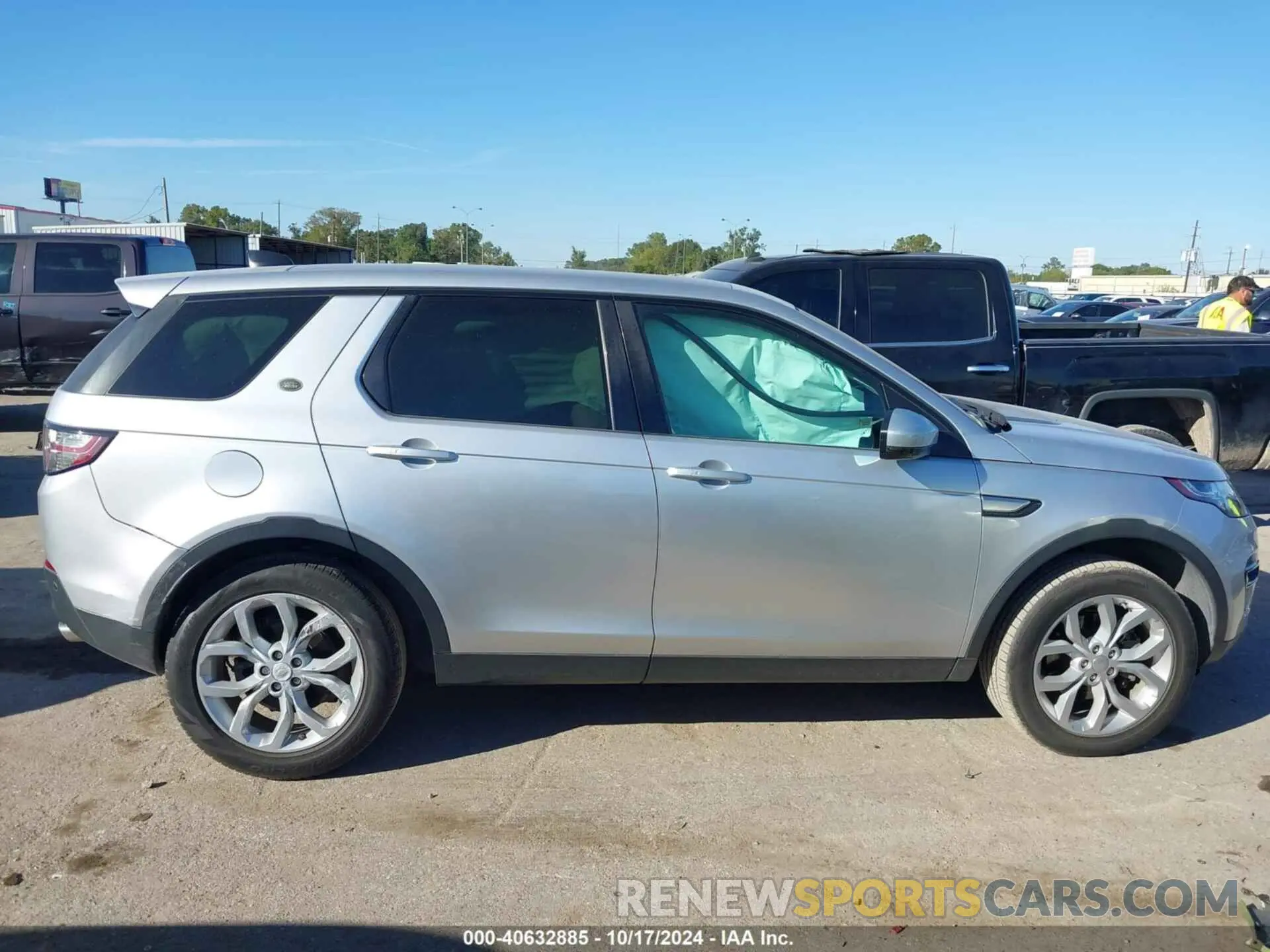 13 fotografías del automóvil dañado SALCR2FX1KH810818 LAND ROVER DISCOVERY SPORT 2019