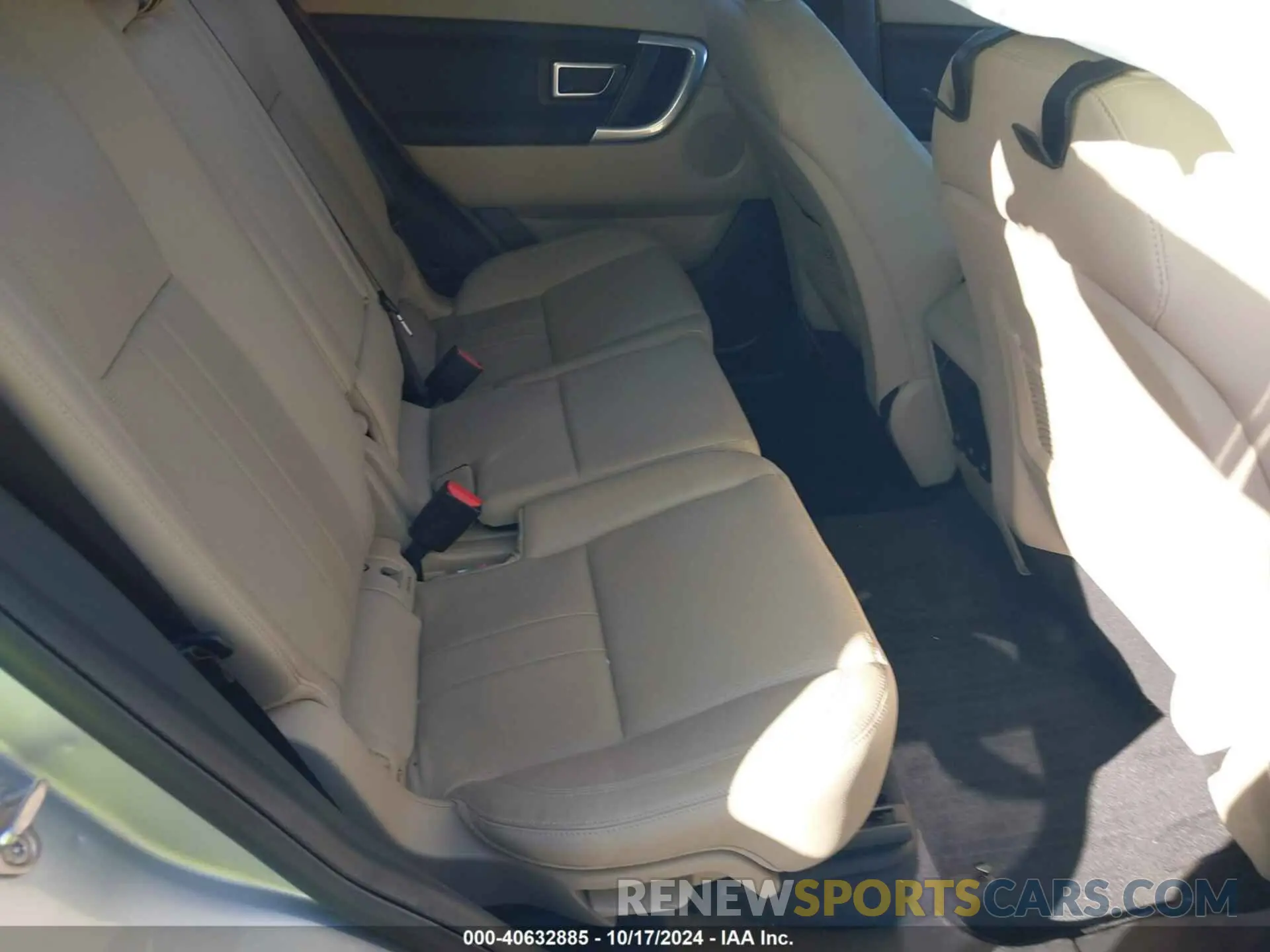 8 fotografías del automóvil dañado SALCR2FX1KH810818 LAND ROVER DISCOVERY SPORT 2019