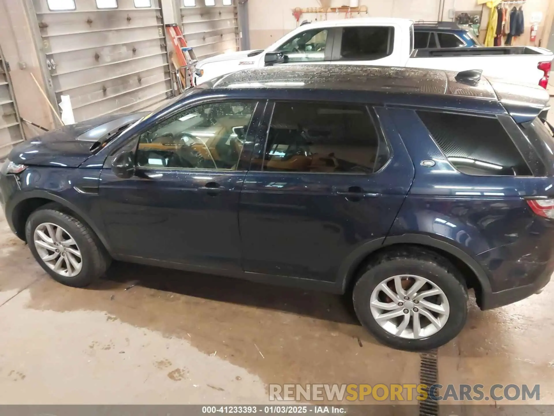 14 fotografías del automóvil dañado SALCR2FXXKH808145 LAND ROVER DISCOVERY SPORT 2019
