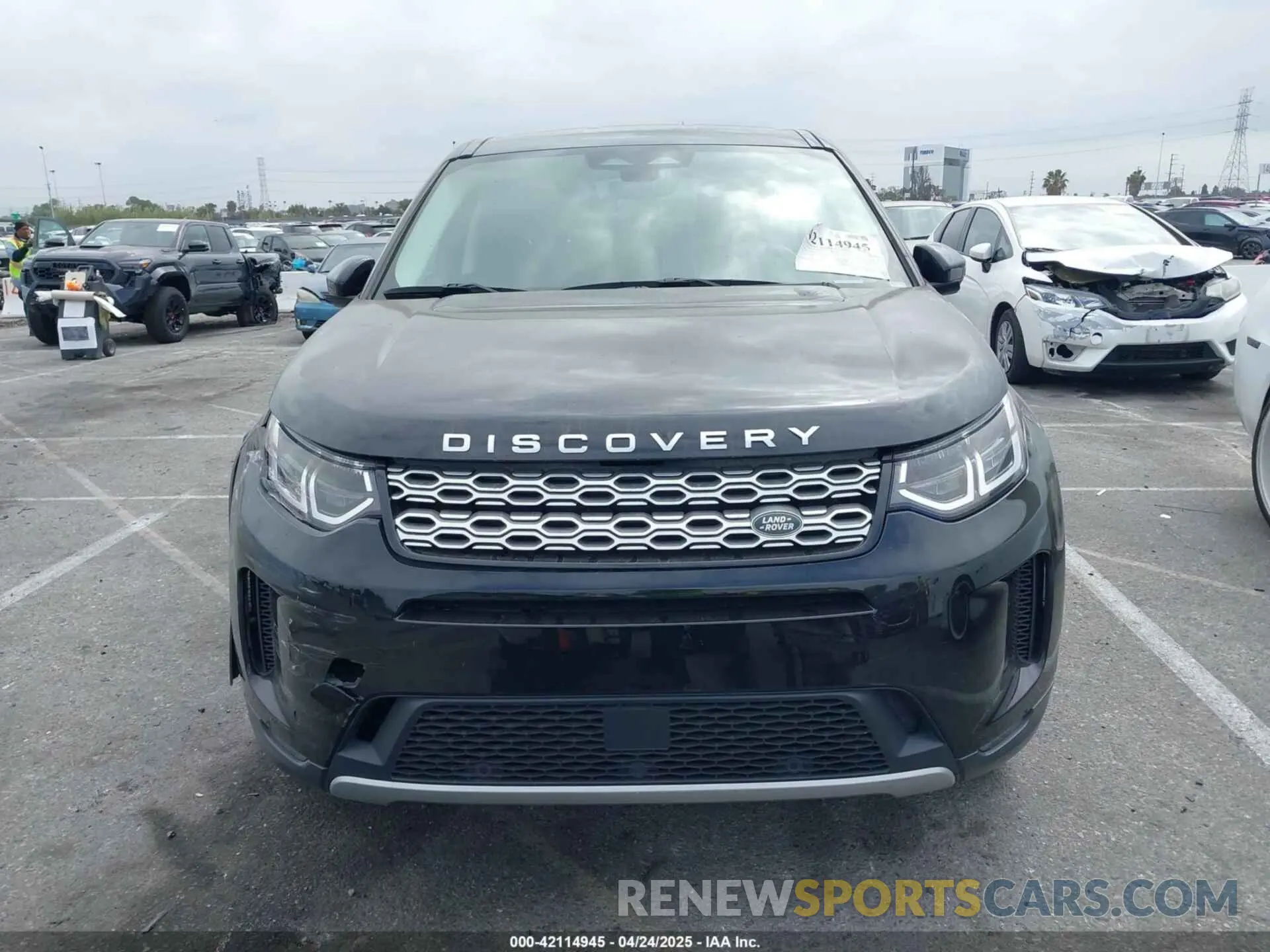 12 fotografías del automóvil dañado SALCJ2FXXPH323745 LAND ROVER DISCOVERY SPORT 2023