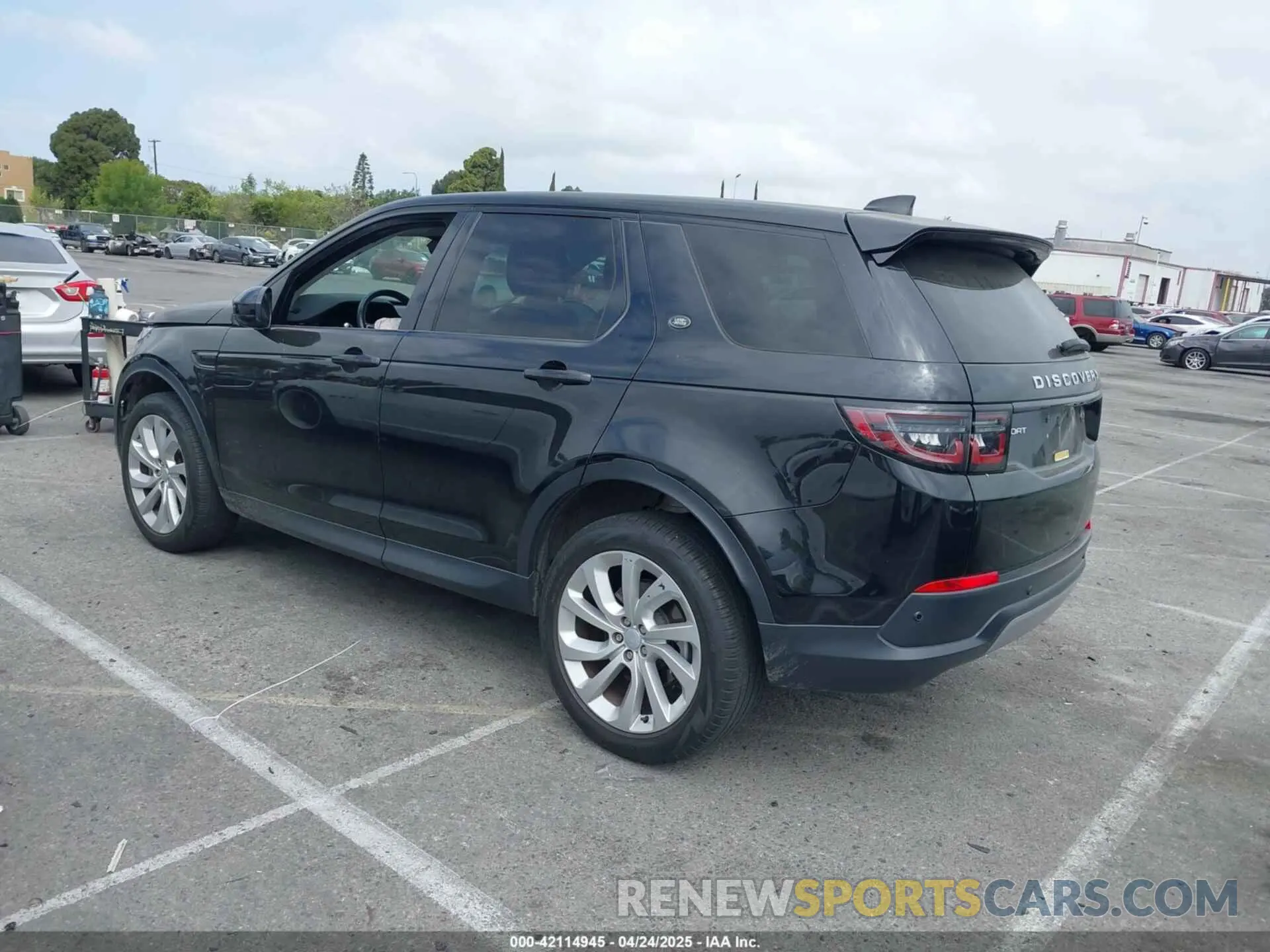 3 fotografías del automóvil dañado SALCJ2FXXPH323745 LAND ROVER DISCOVERY SPORT 2023