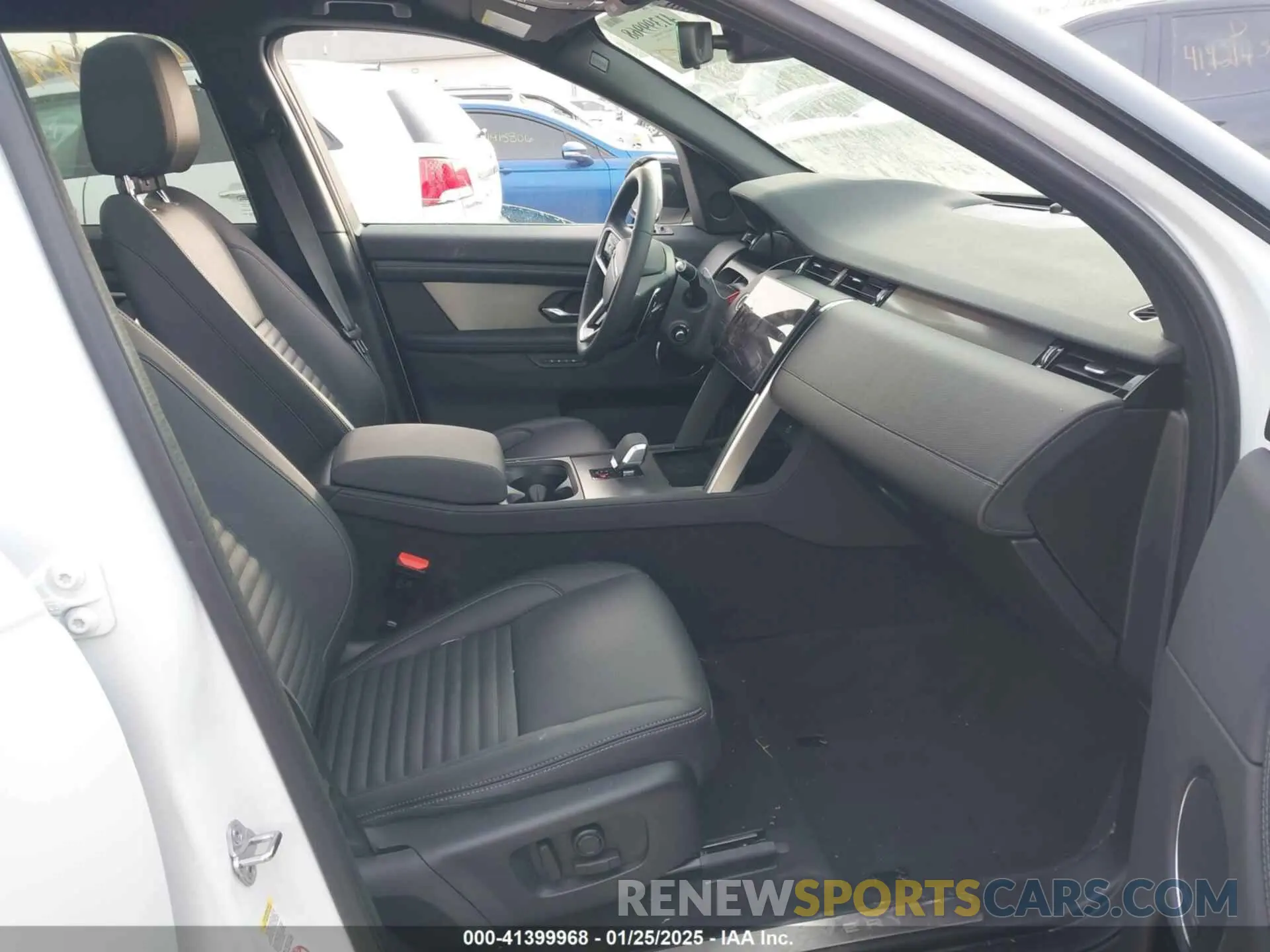 5 fotografías del automóvil dañado SALCL2FX0RH351888 LAND ROVER DISCOVERY SPORT 2024