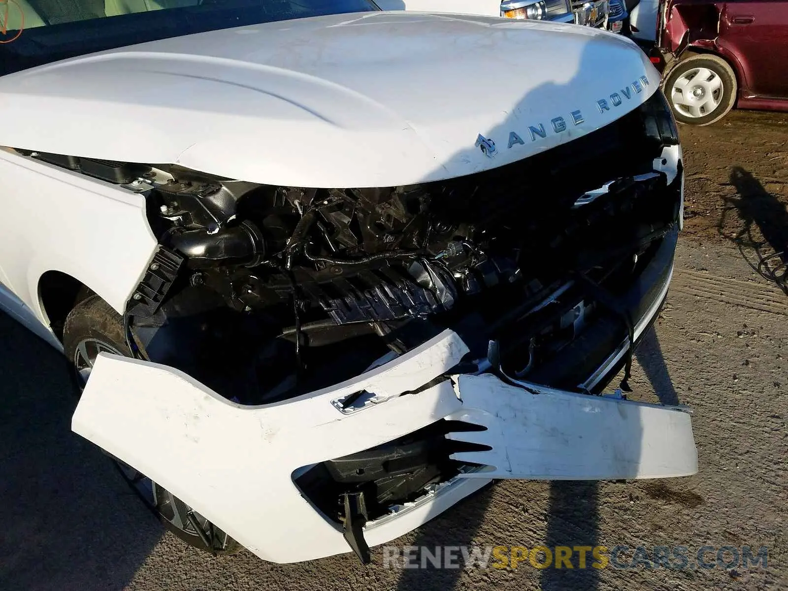 9 fotografías del automóvil dañado SALGS2RE8KA543573 LAND ROVER RANGE ROVE 2019