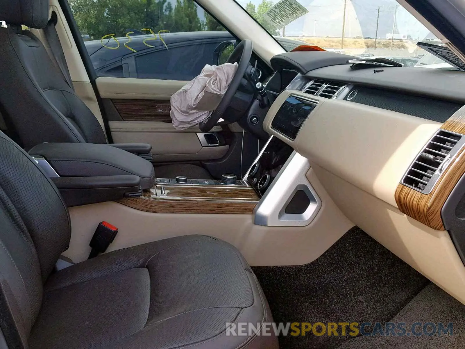 5 fotografías del automóvil dañado SALGS2SV1KA519903 LAND ROVER RANGE ROVE 2019