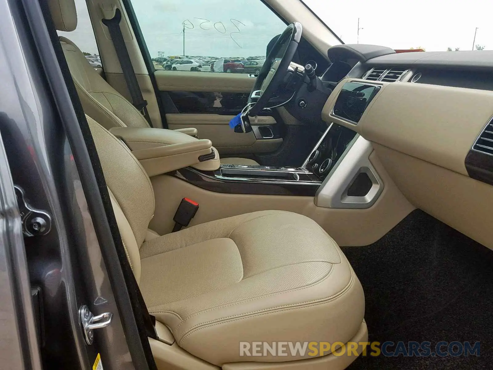 5 fotografías del automóvil dañado SALGS2SVXKA533654 LAND ROVER RANGE ROVE 2019