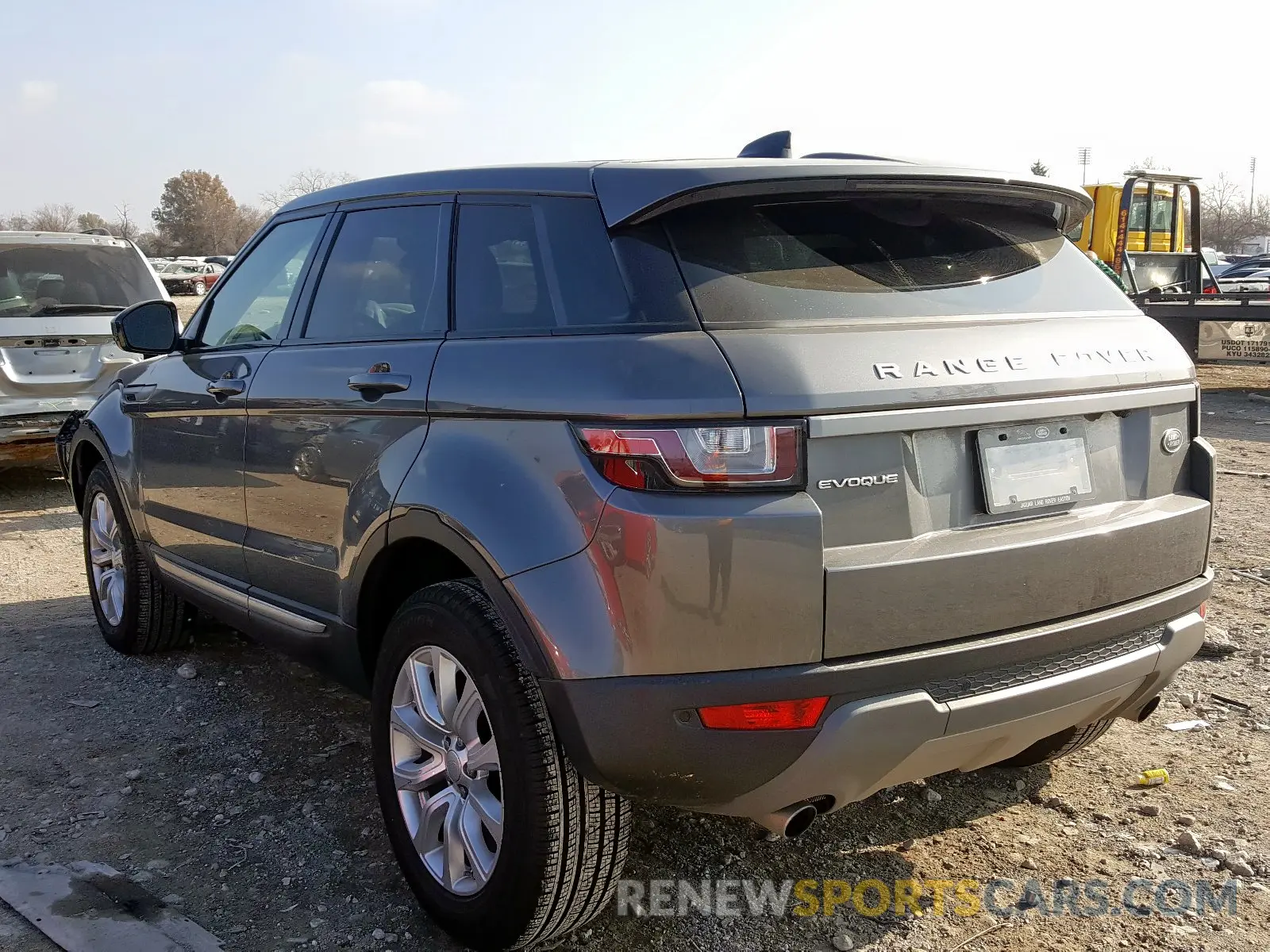 3 fotografías del automóvil dañado SALVP2RX0KH330831 LAND ROVER RANGE ROVE 2019