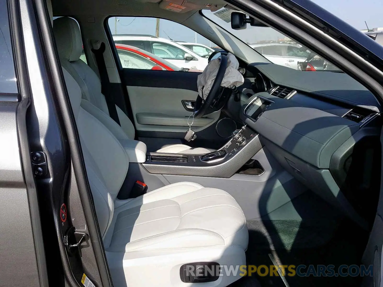 5 fotografías del automóvil dañado SALVP2RX0KH330831 LAND ROVER RANGE ROVE 2019