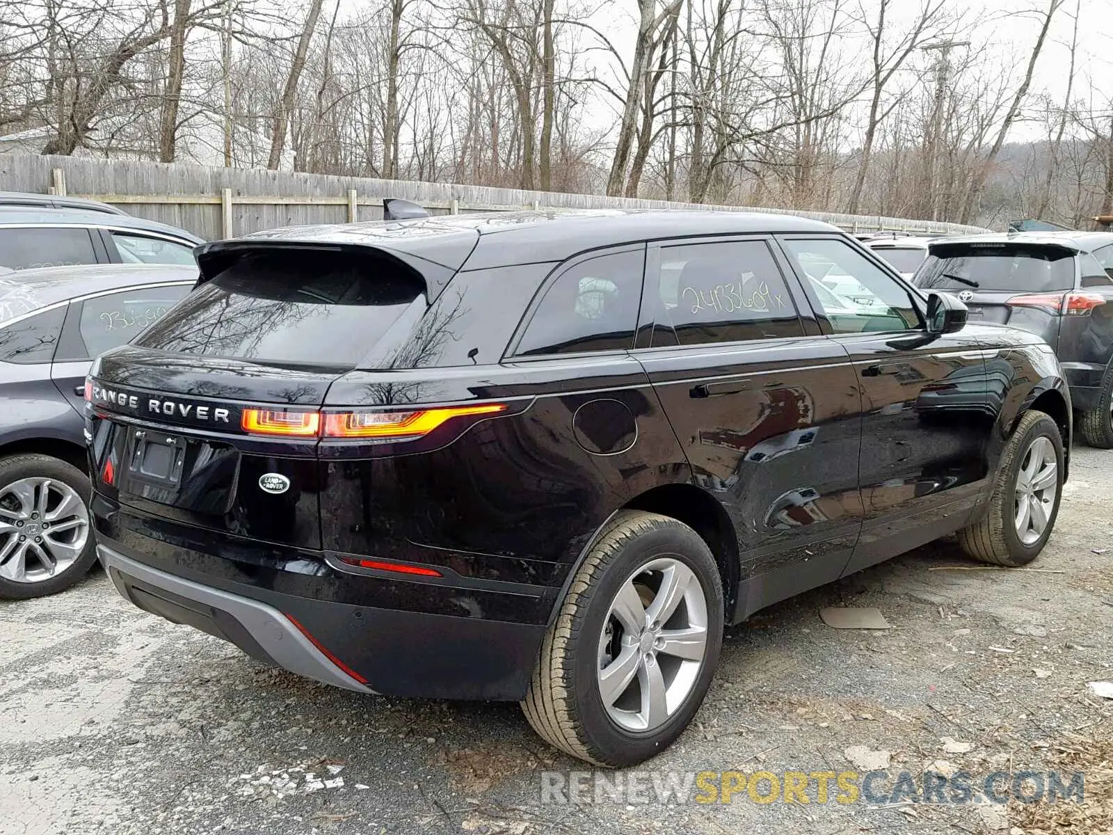 4 fotografías del automóvil dañado SALYB2EX3KA798532 LAND ROVER RANGE ROVE 2019