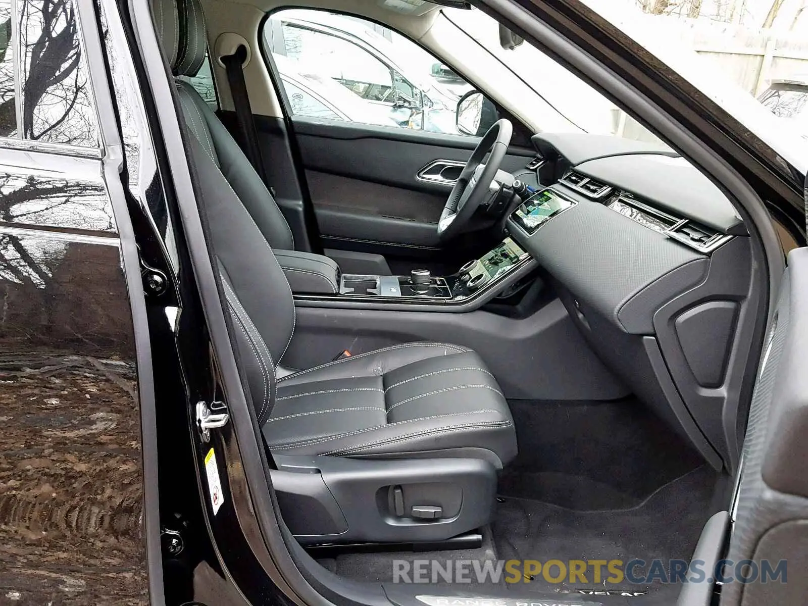 5 fotografías del automóvil dañado SALYB2EX3KA798532 LAND ROVER RANGE ROVE 2019