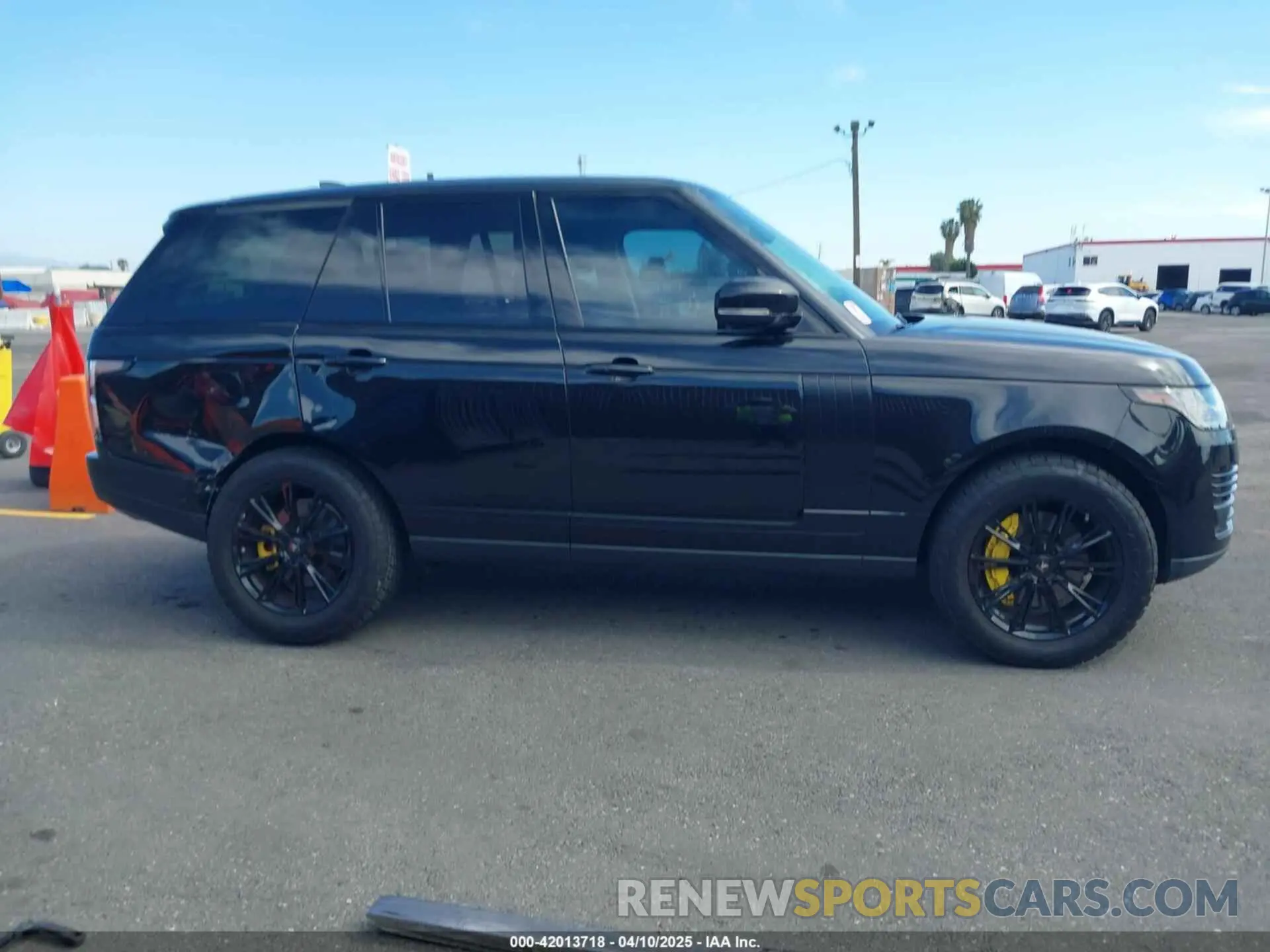 13 fotografías del automóvil dañado SALGR2RV3KA550670 LAND ROVER RANGE ROVER 2019