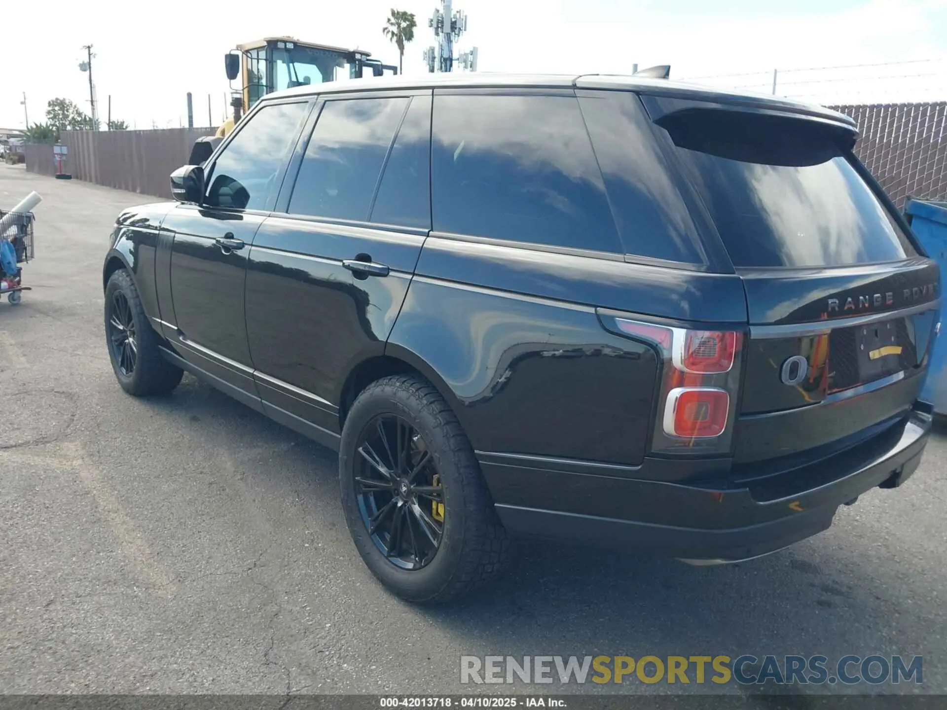 3 fotografías del automóvil dañado SALGR2RV3KA550670 LAND ROVER RANGE ROVER 2019