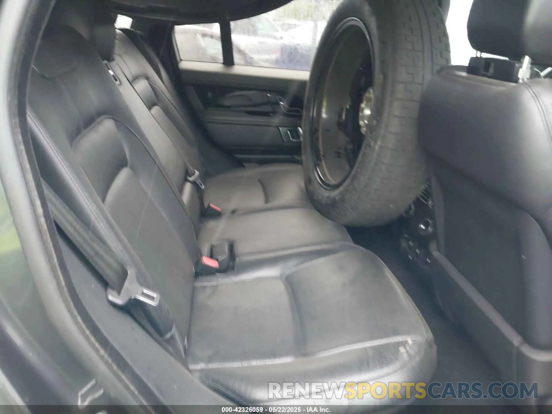 8 fotografías del automóvil dañado SALGS2SV0KA520119 LAND ROVER RANGE ROVER 2019