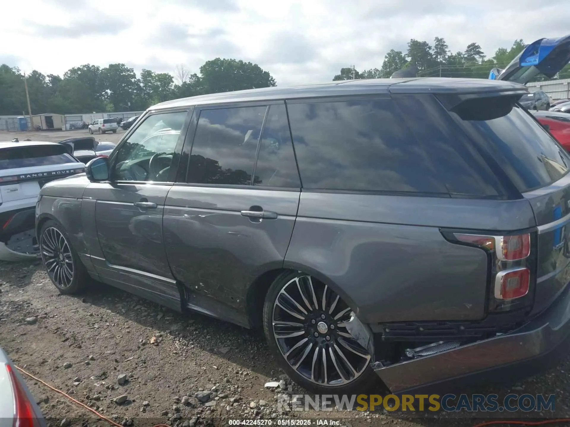 14 fotografías del automóvil dañado SALGS2SV0KA537745 LAND ROVER RANGE ROVER 2019