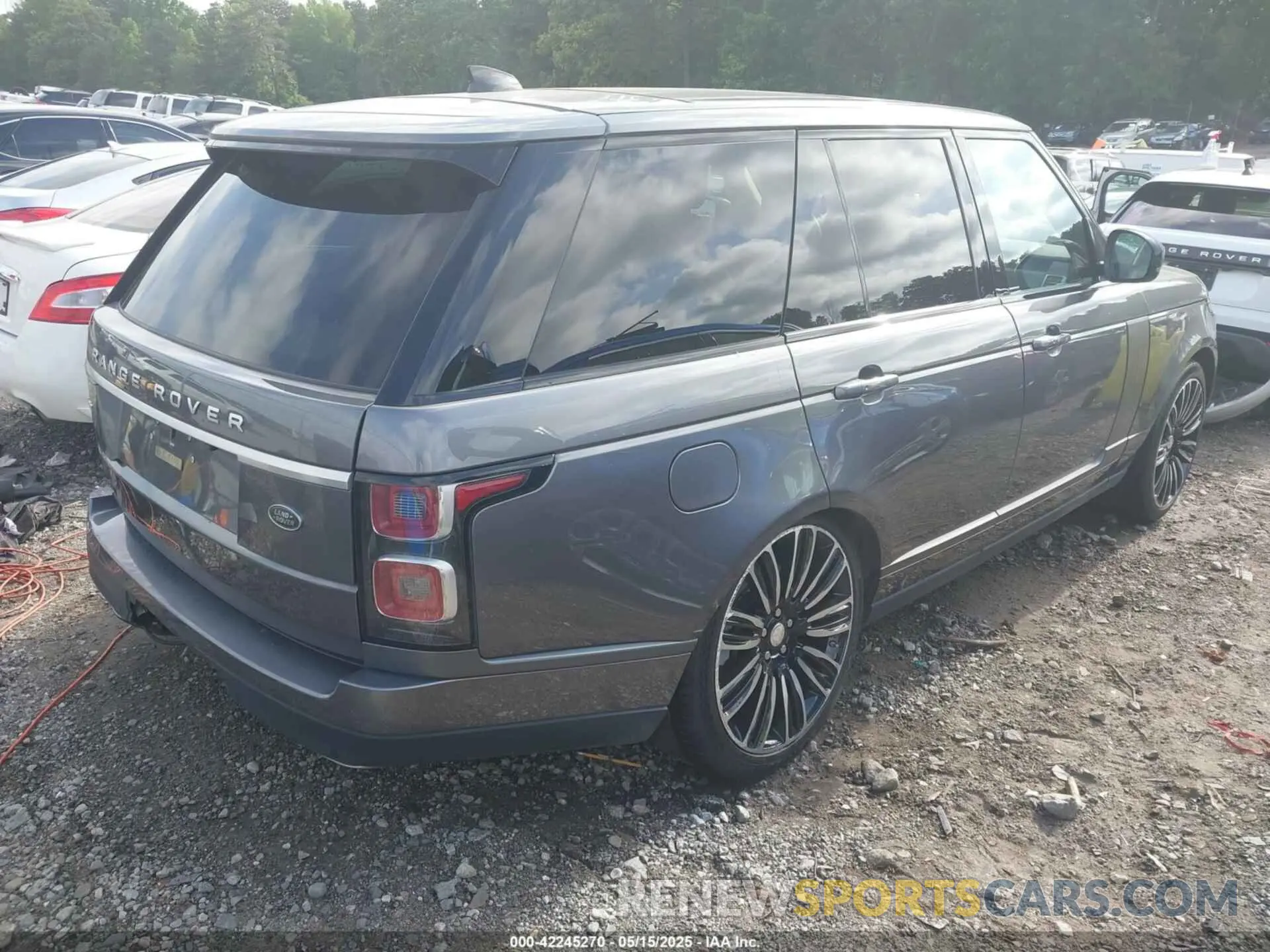 4 fotografías del automóvil dañado SALGS2SV0KA537745 LAND ROVER RANGE ROVER 2019