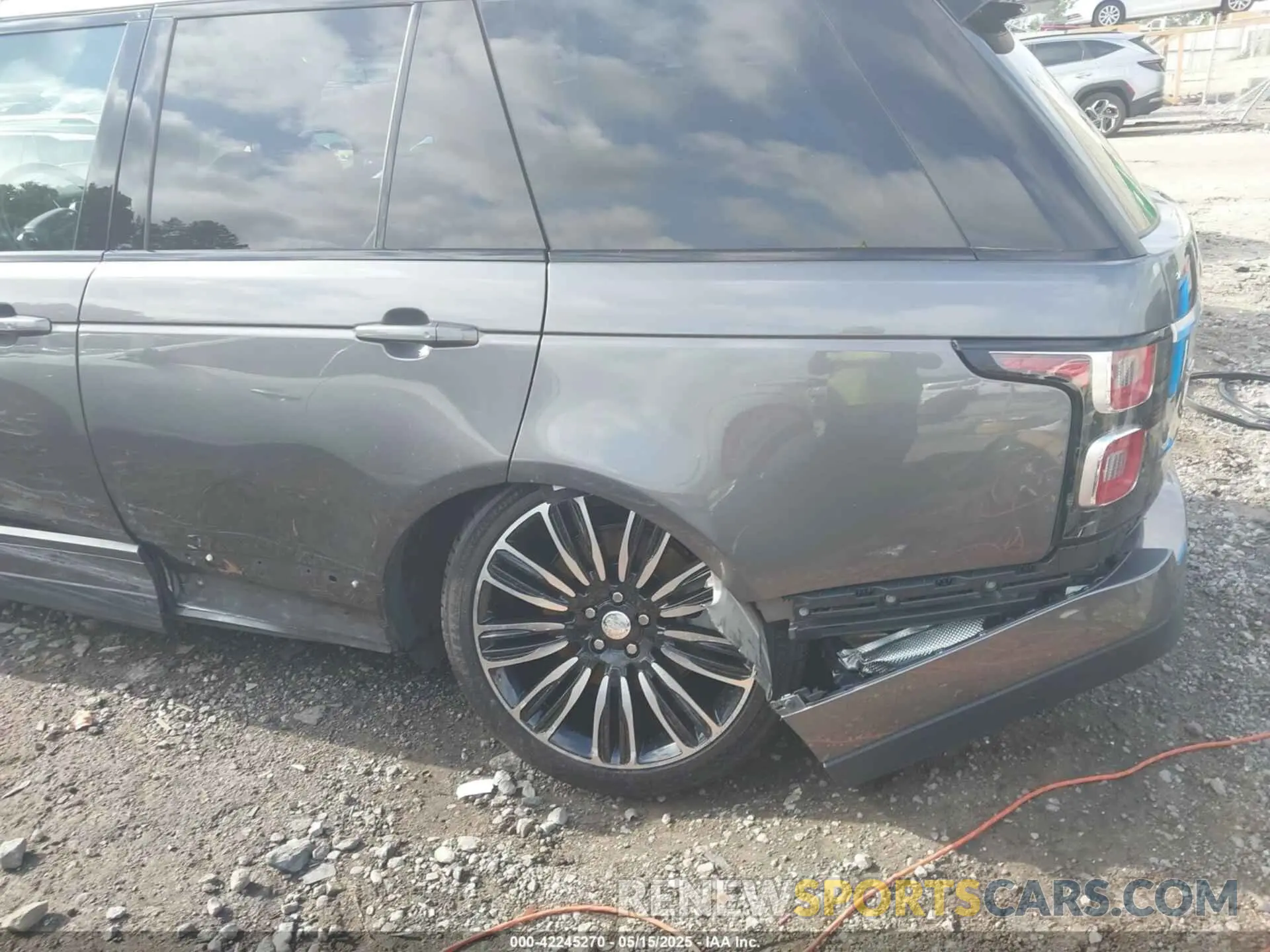 6 fotografías del automóvil dañado SALGS2SV0KA537745 LAND ROVER RANGE ROVER 2019