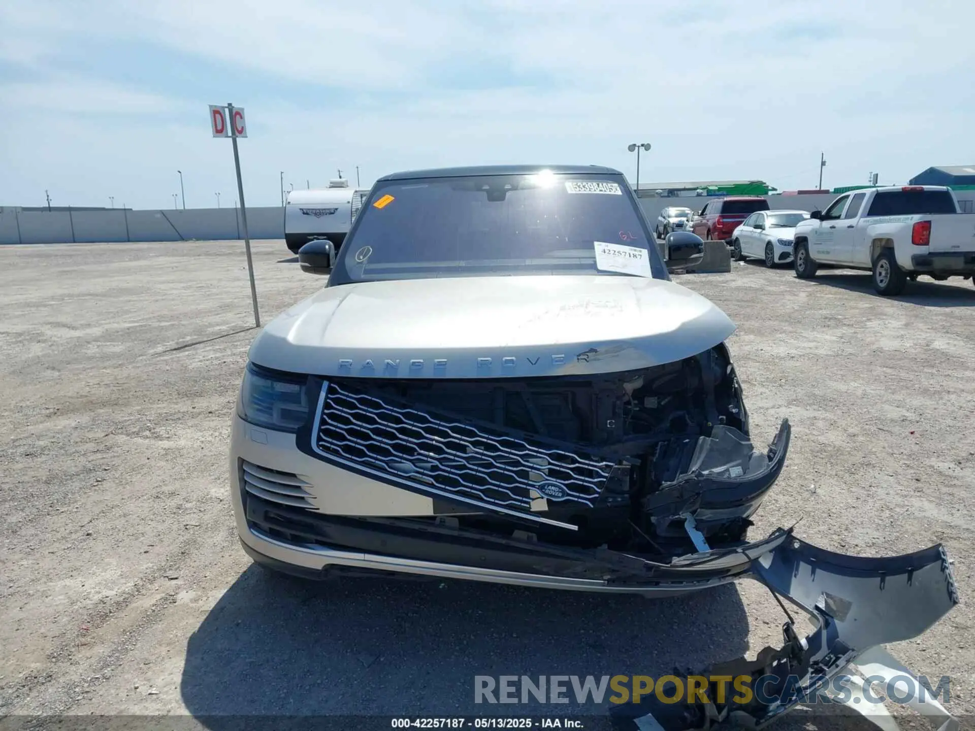 12 fotografías del automóvil dañado SALGS2SV2KA550061 LAND ROVER RANGE ROVER 2019