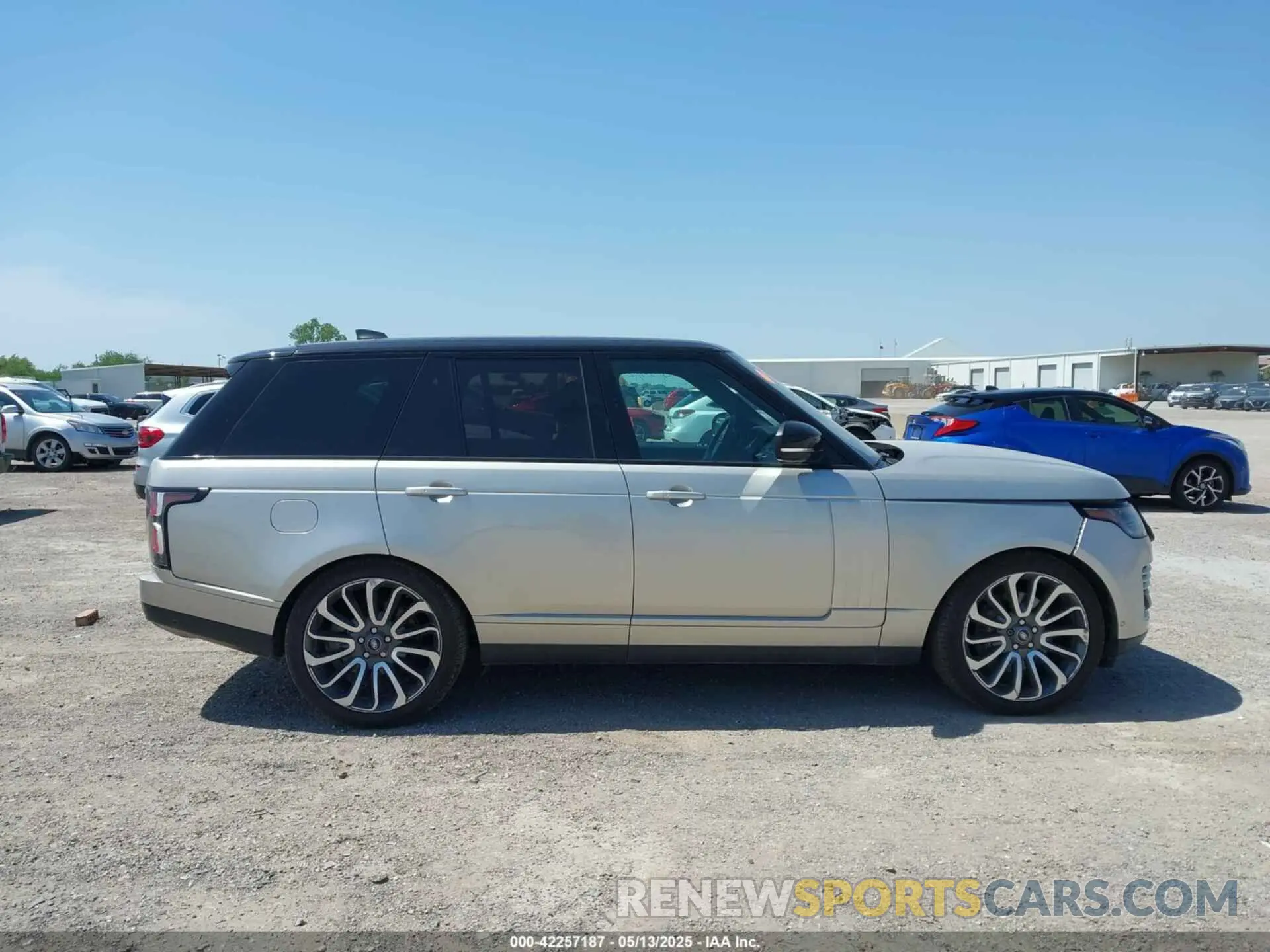 13 fotografías del automóvil dañado SALGS2SV2KA550061 LAND ROVER RANGE ROVER 2019