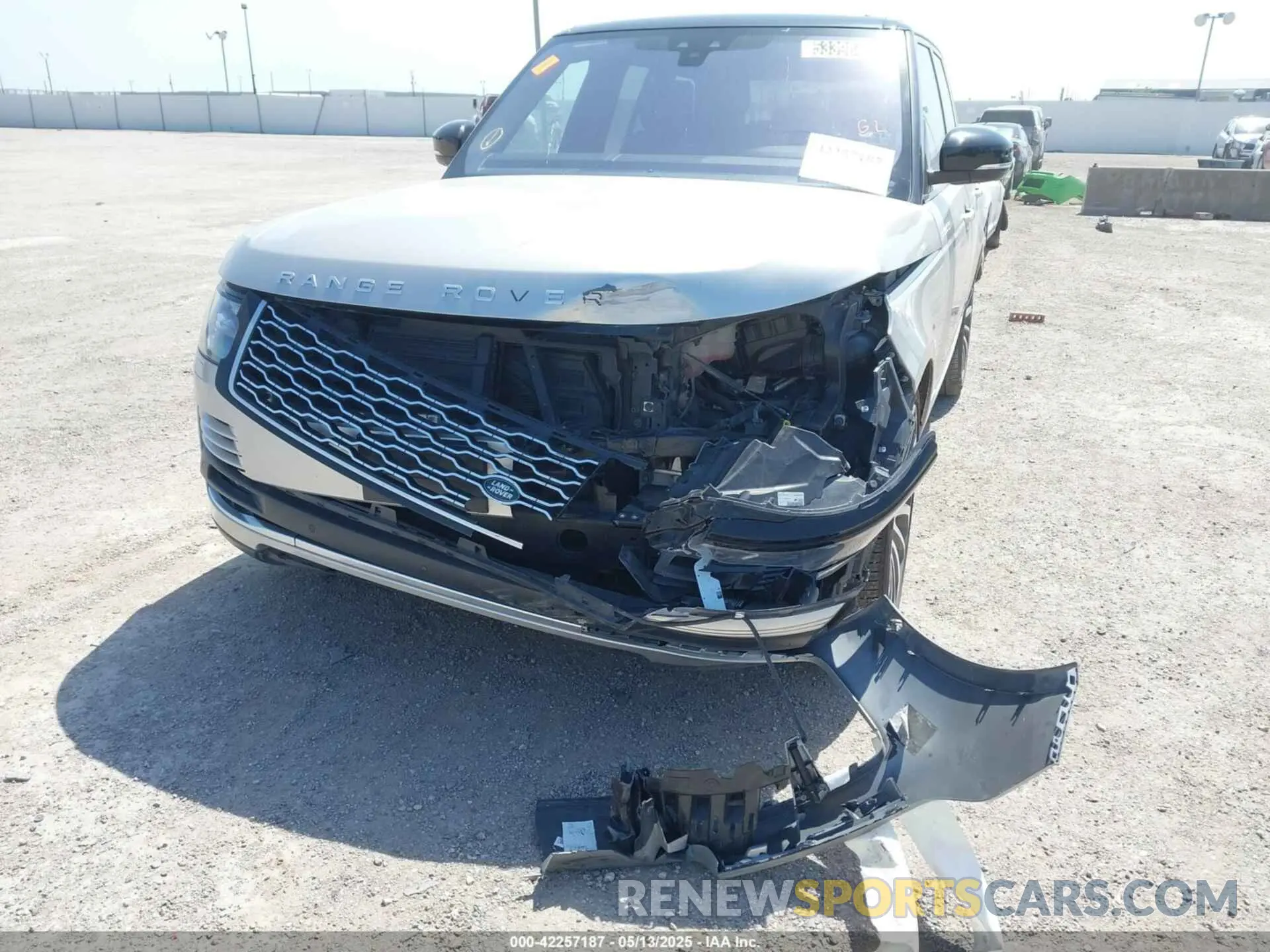 6 fotografías del automóvil dañado SALGS2SV2KA550061 LAND ROVER RANGE ROVER 2019