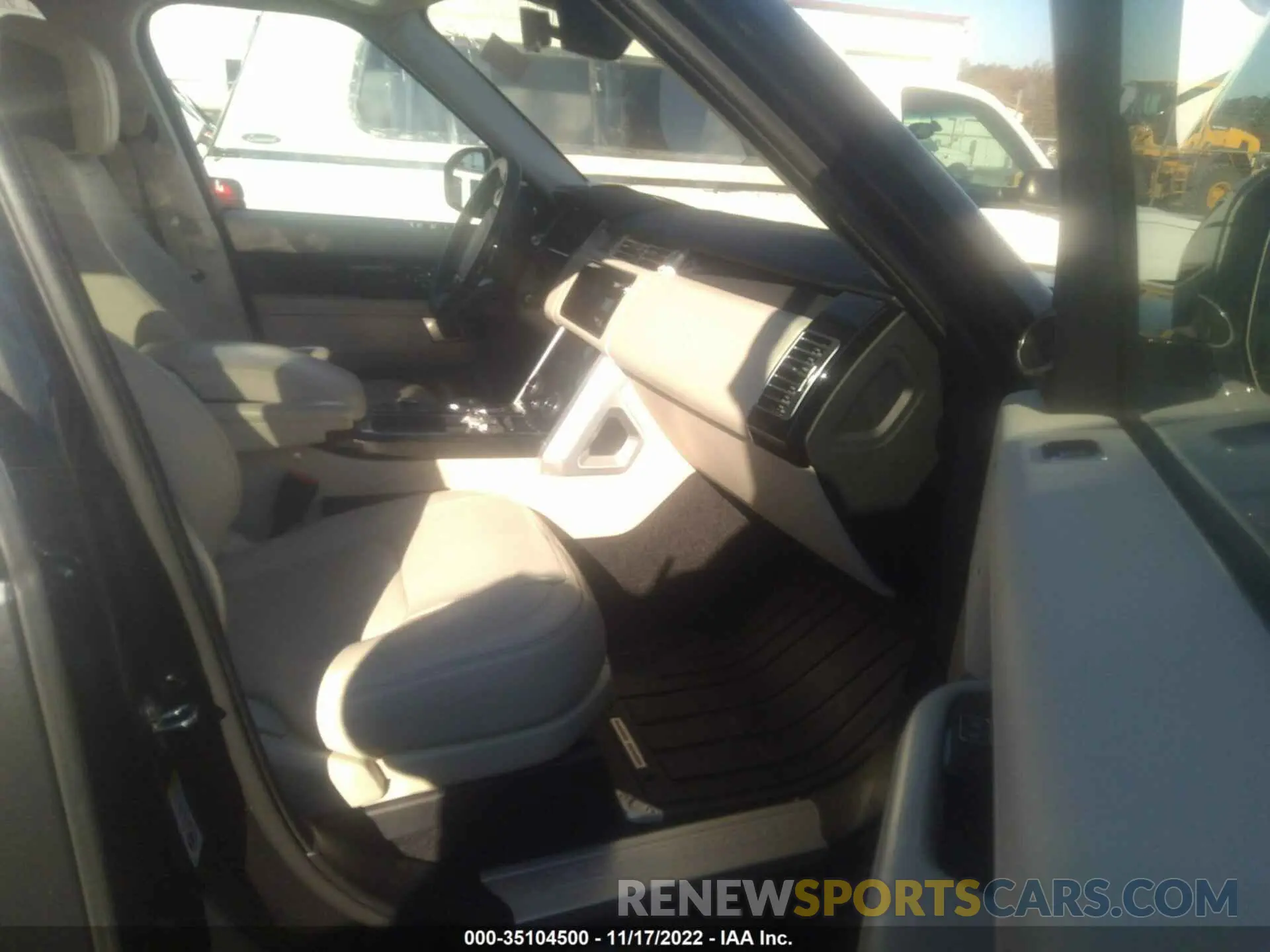 5 fotografías del automóvil dañado SALGS2SV3KA559982 LAND ROVER RANGE ROVER 2019