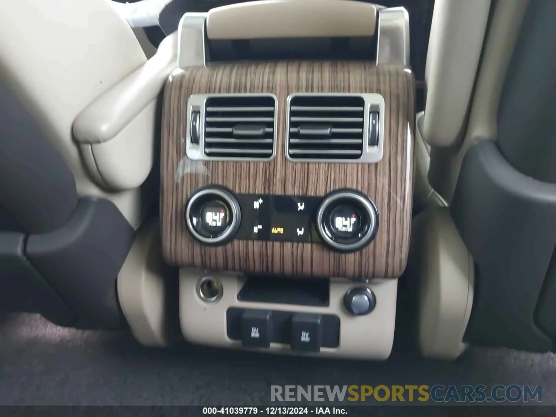 8 fotografías del automóvil dañado SALGS2SV4KA531639 LAND ROVER RANGE ROVER 2019