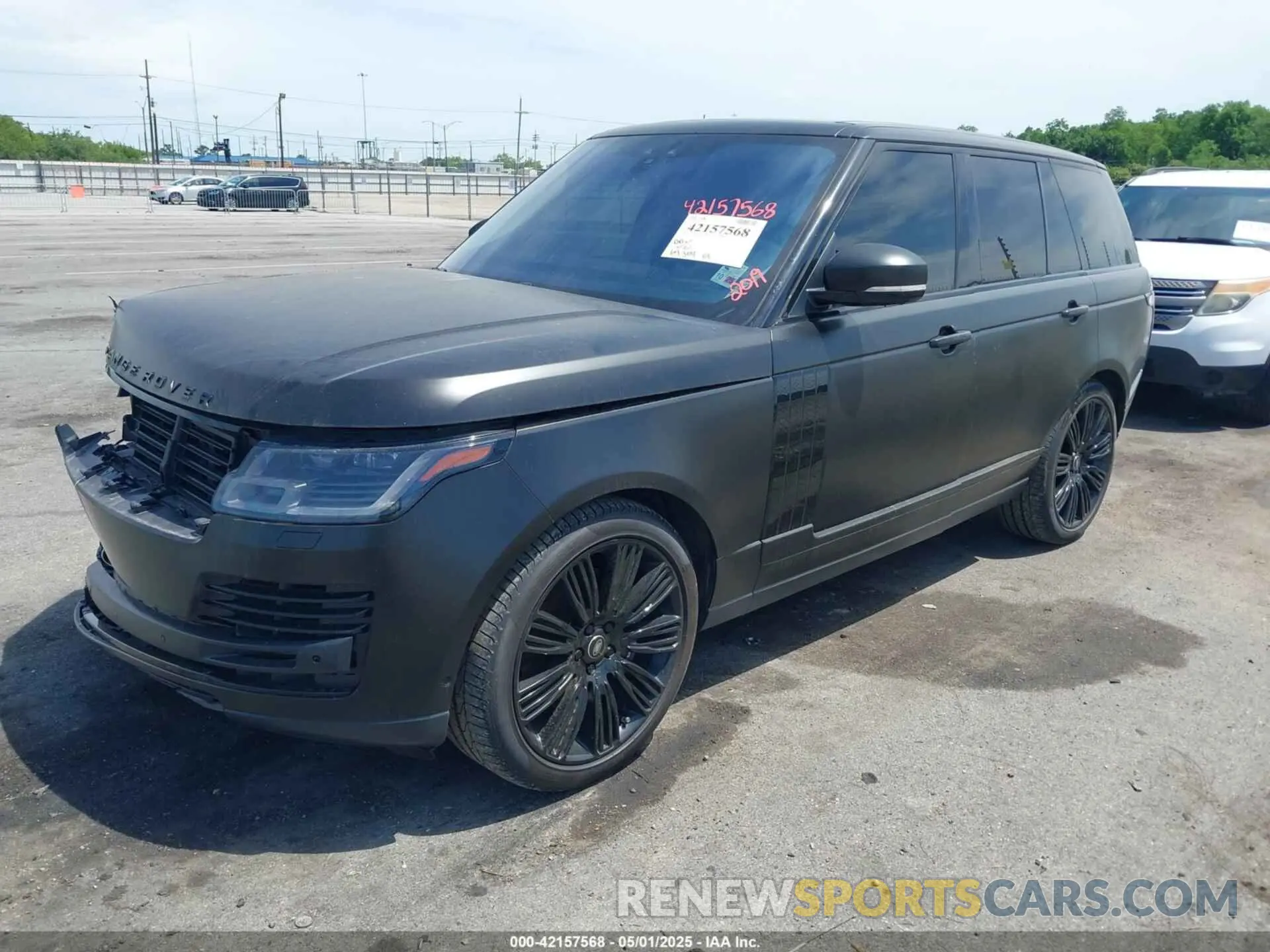 14 fotografías del automóvil dañado SALGS2SV6KA555683 LAND ROVER RANGE ROVER 2019