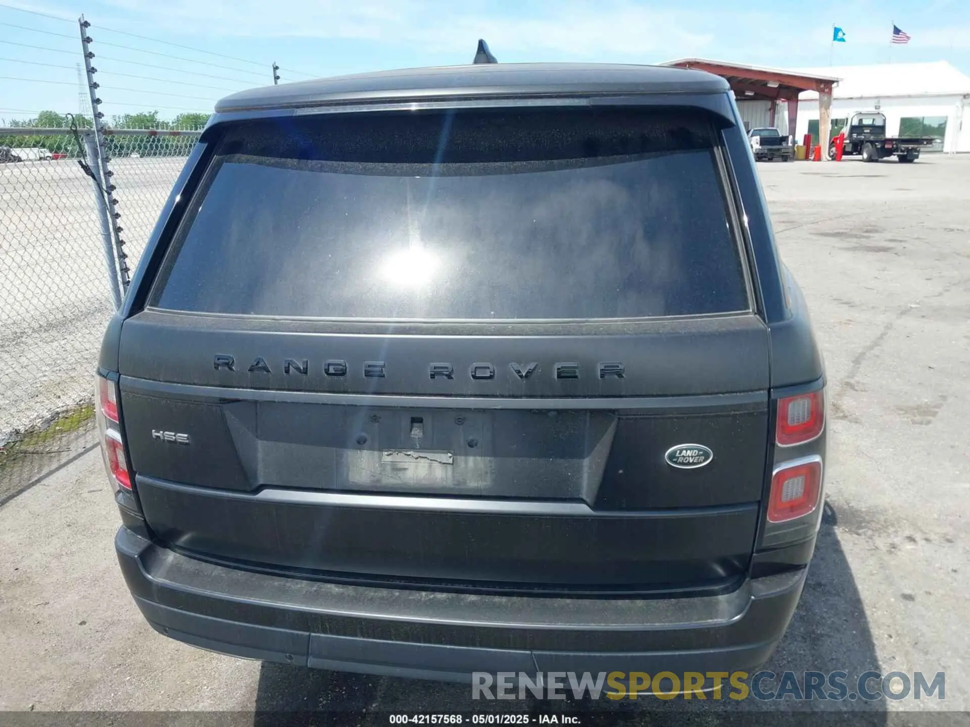 16 fotografías del automóvil dañado SALGS2SV6KA555683 LAND ROVER RANGE ROVER 2019