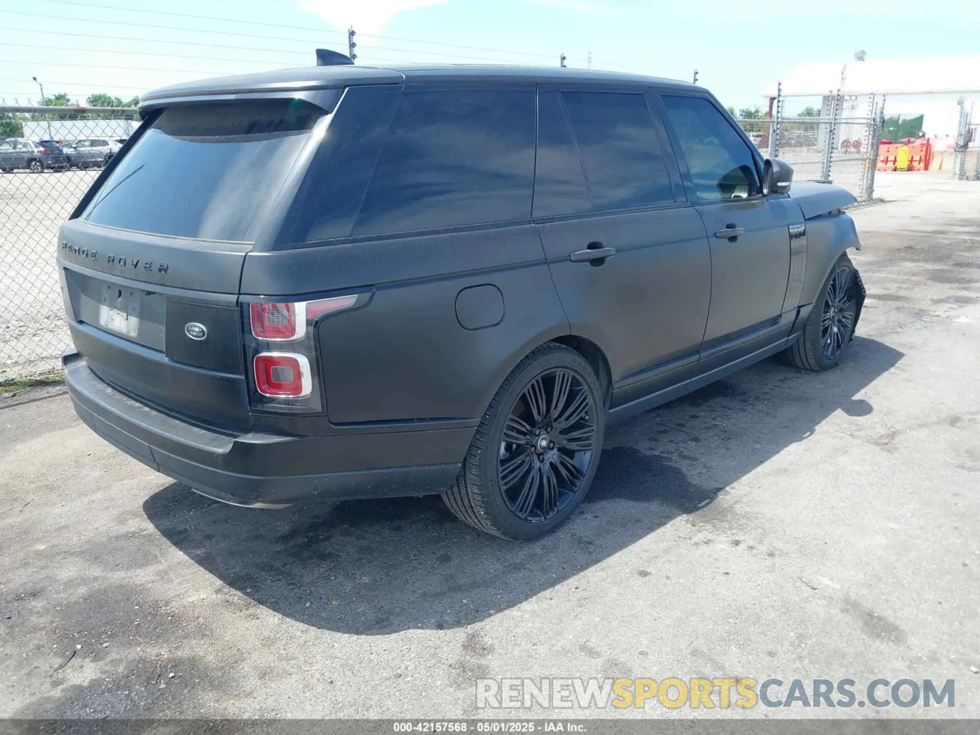 4 fotografías del automóvil dañado SALGS2SV6KA555683 LAND ROVER RANGE ROVER 2019