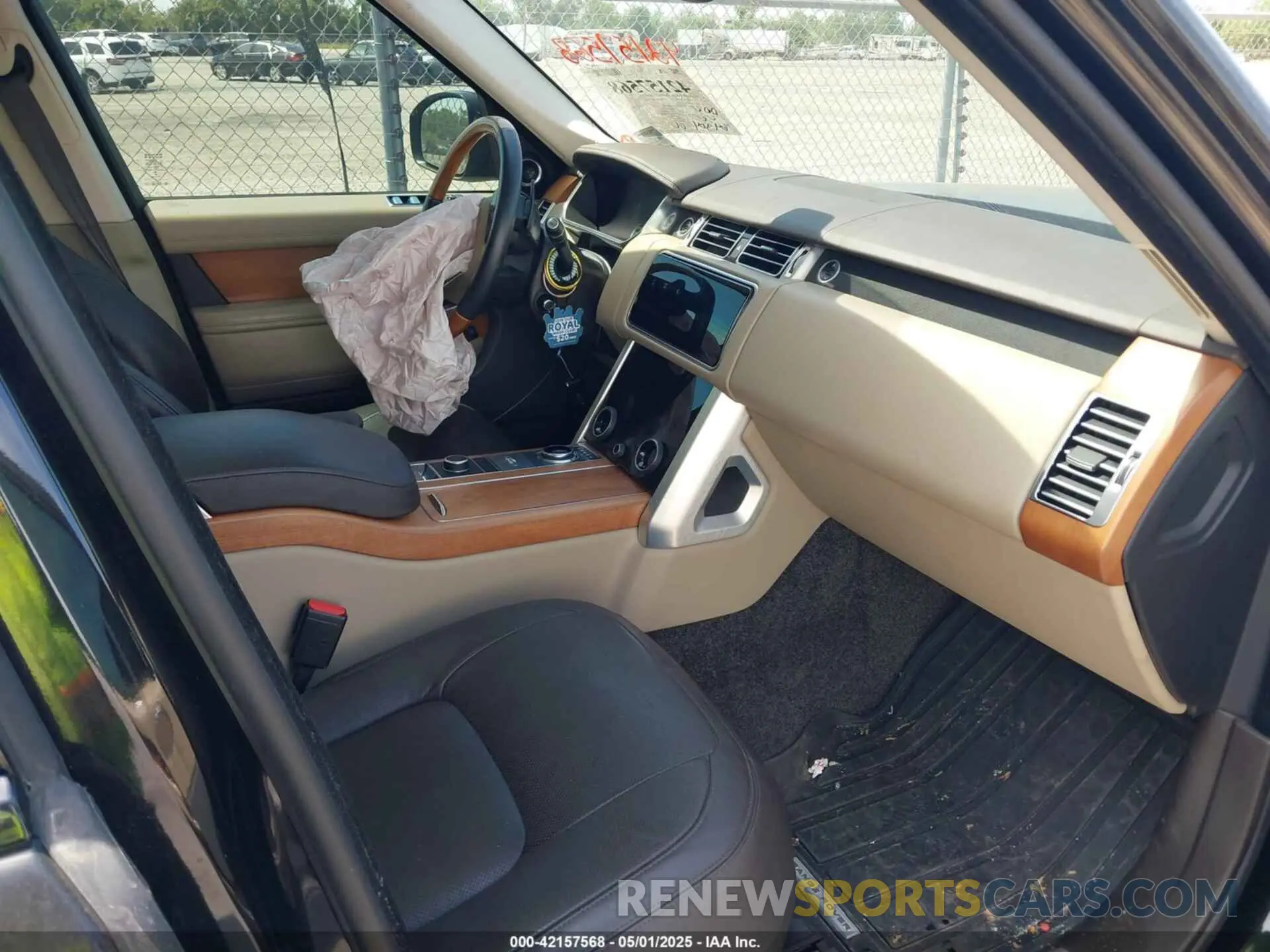 5 fotografías del automóvil dañado SALGS2SV6KA555683 LAND ROVER RANGE ROVER 2019