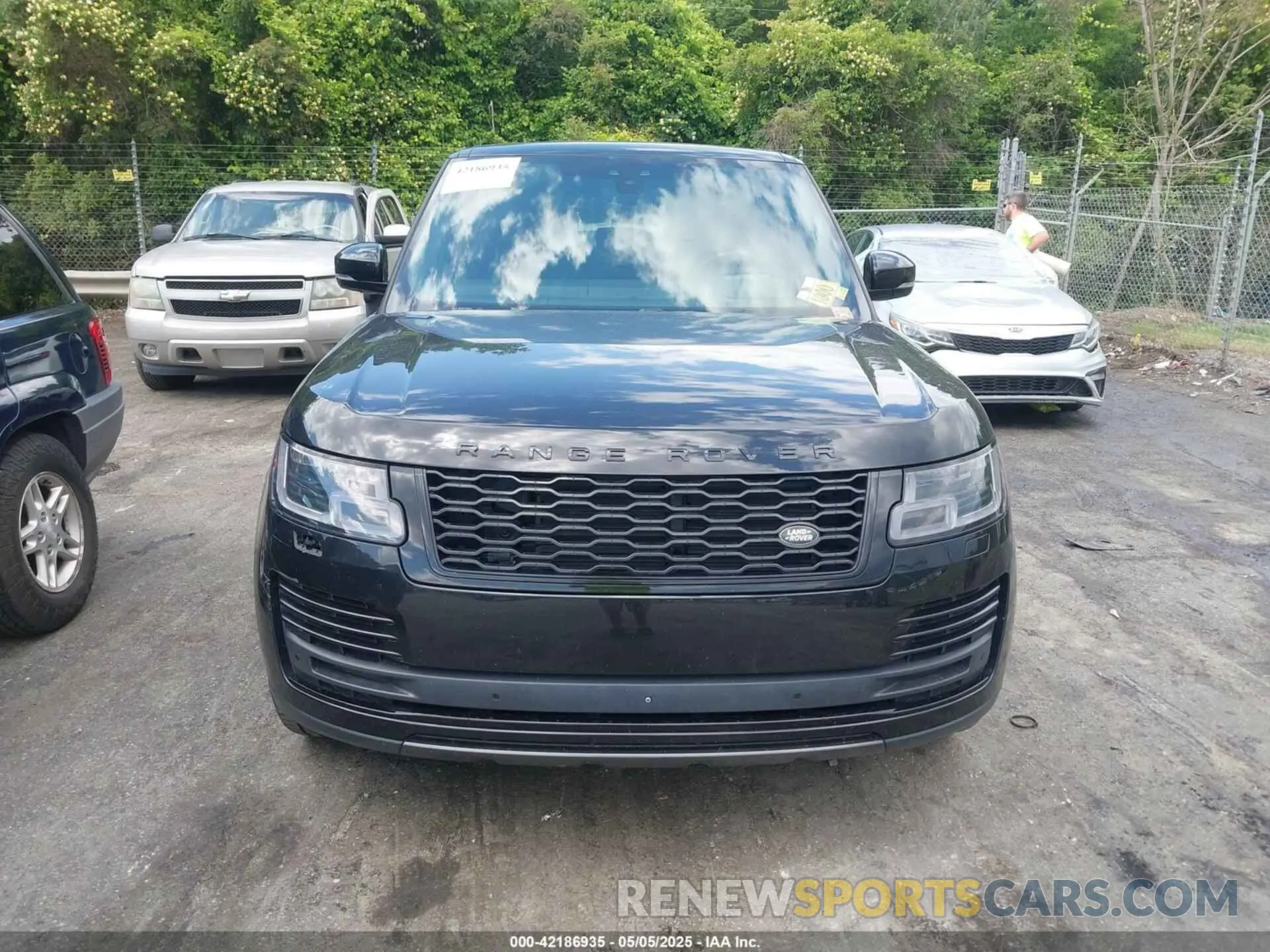 12 fotografías del automóvil dañado SALGS2SVXKA516370 LAND ROVER RANGE ROVER 2019