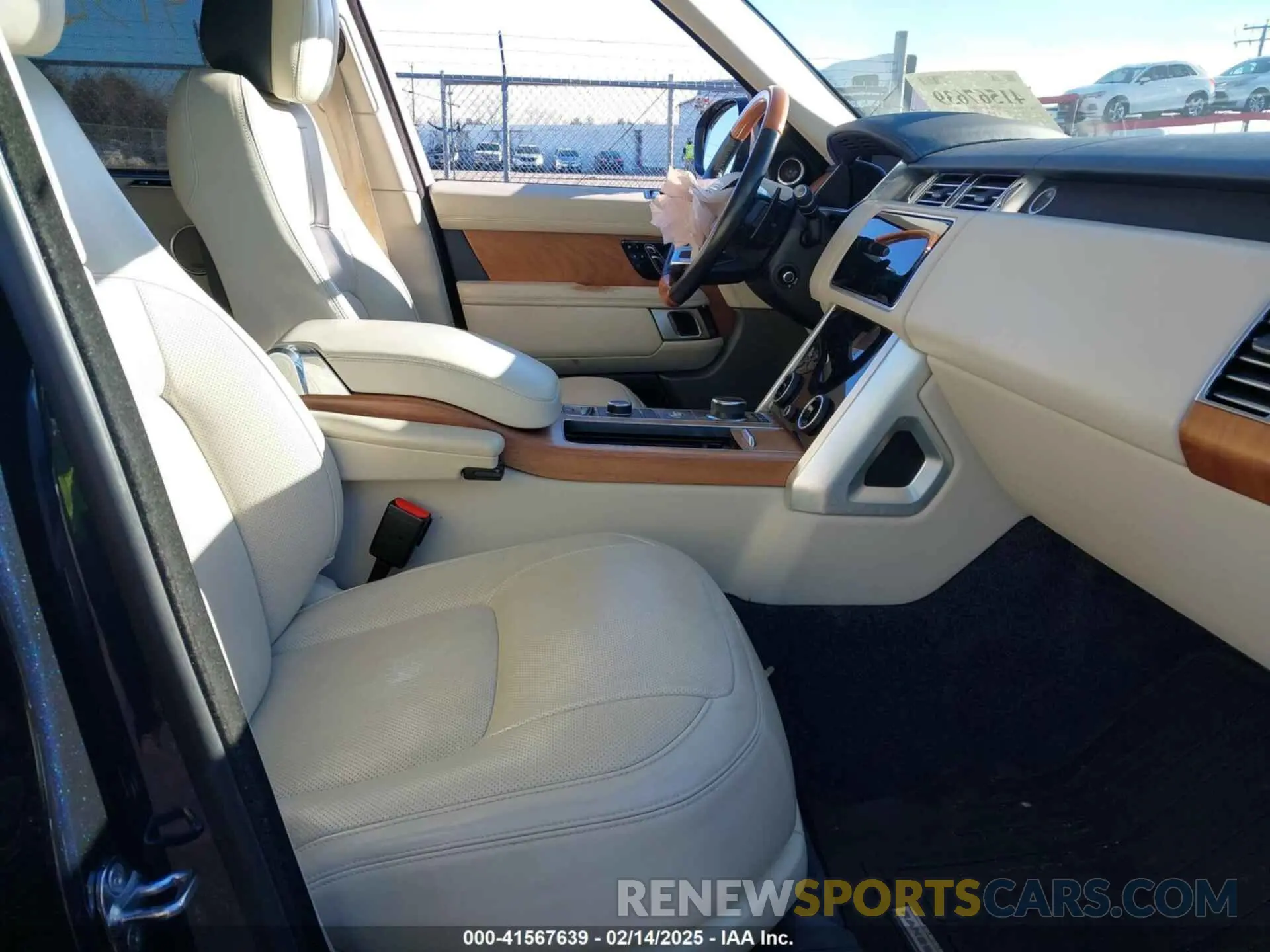 5 fotografías del automóvil dañado SALGS5RE1KA543268 LAND ROVER RANGE ROVER 2019