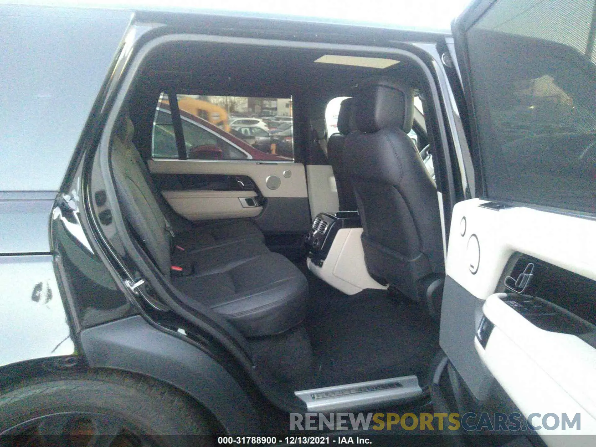 8 fotografías del automóvil dañado SALGS5RE3KA557267 LAND ROVER RANGE ROVER 2019
