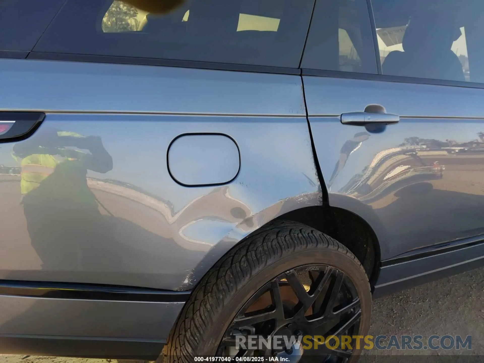 6 fotografías del automóvil dañado SALGS5RE7KA527799 LAND ROVER RANGE ROVER 2019